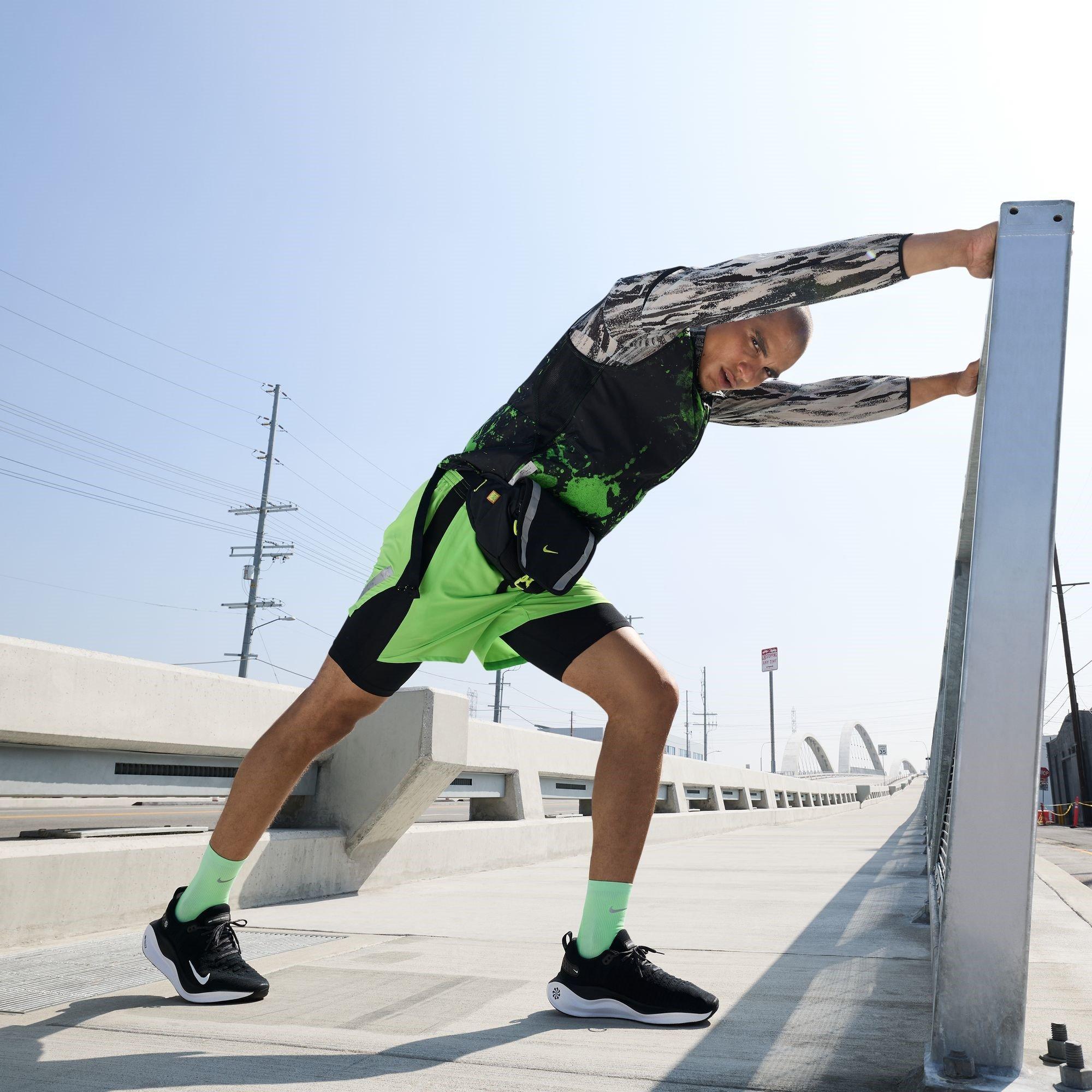 Schwarz/Weiß - Nike - InfinityRN 4 Mens Running Shoes - 10