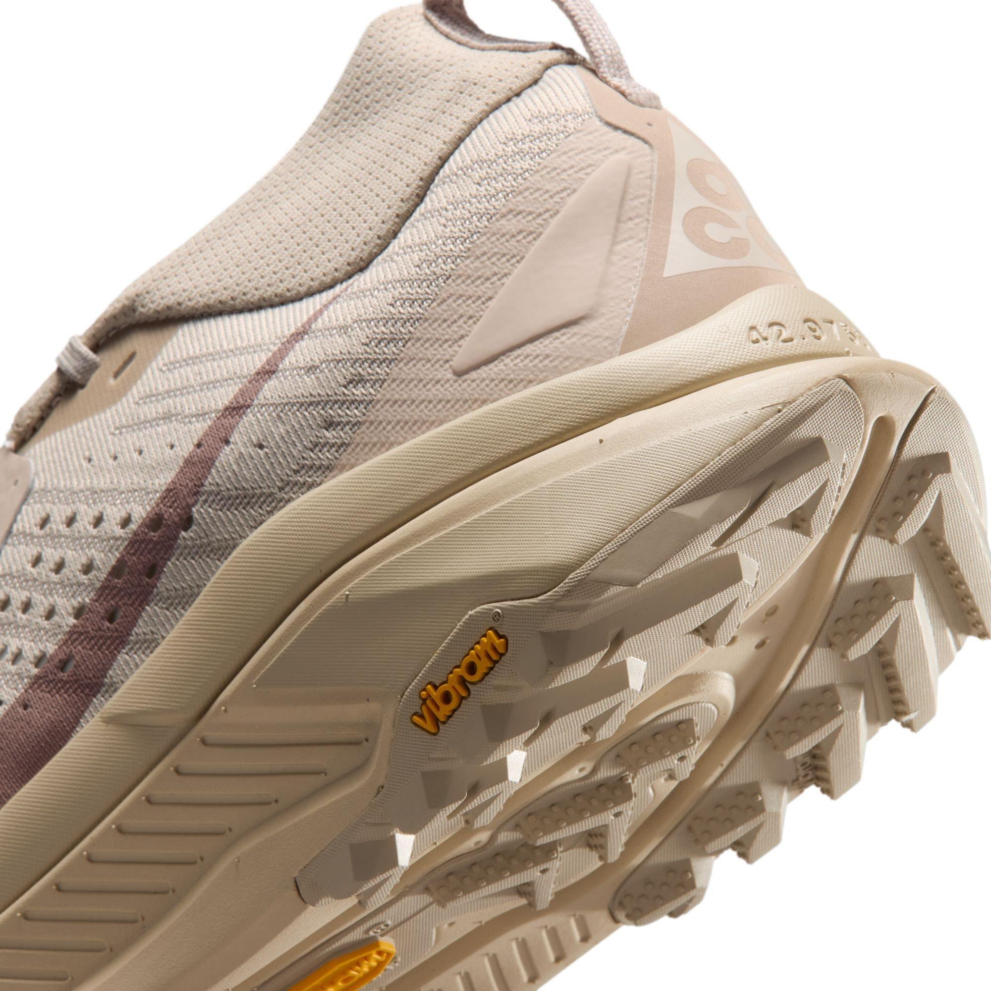 Cream/Diff Taup - Nike - Mens Nike ACG Nike Zegama Trail Running Shoes - 9