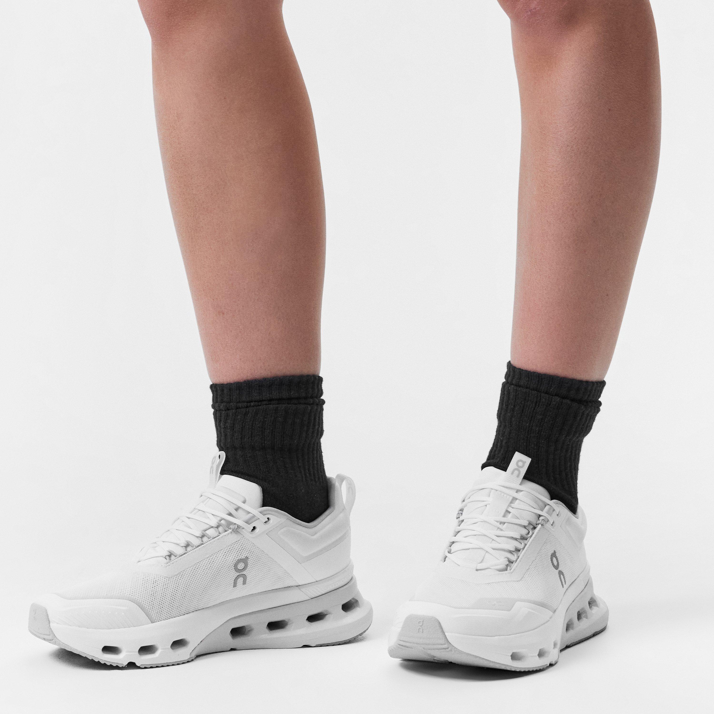 White/Glacier - On - Womens Cloudnova X Running Shoes - 2