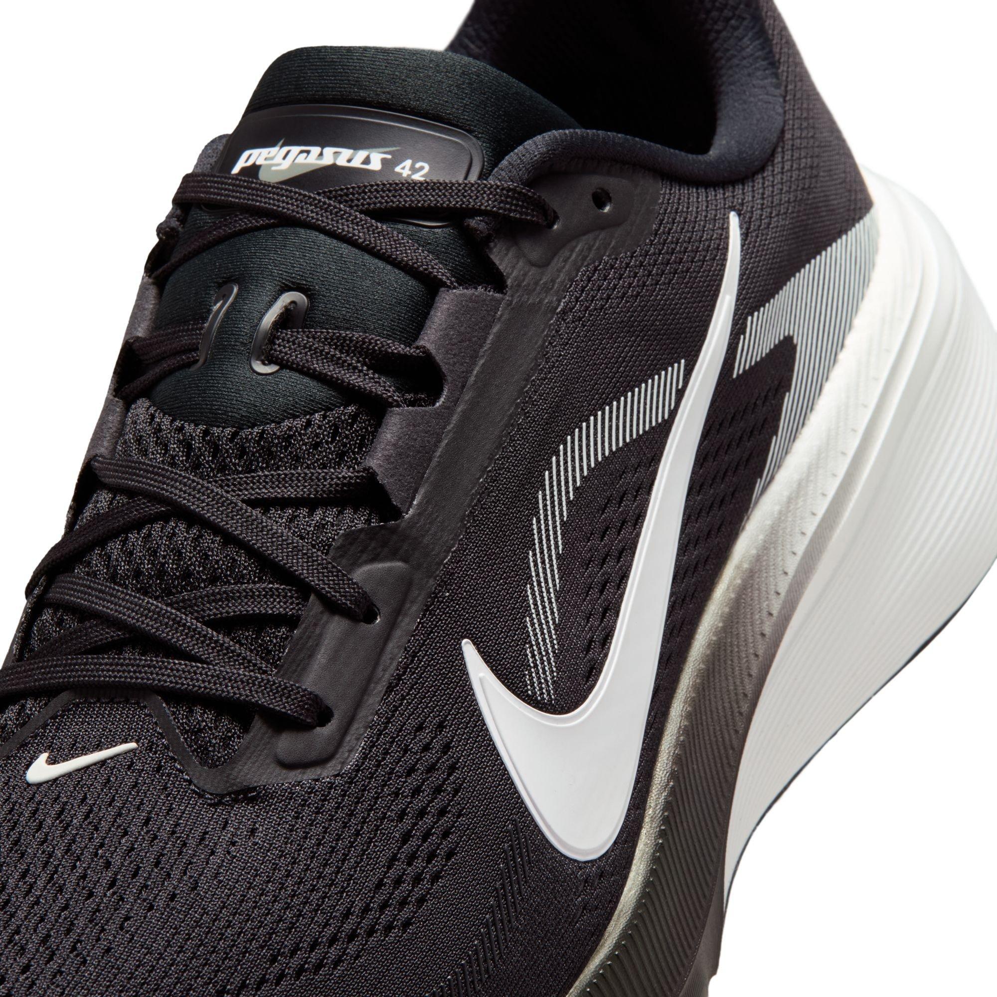 Sort/Hvid - Nike - Men's Pegasus 42 Running Shoes - 7
