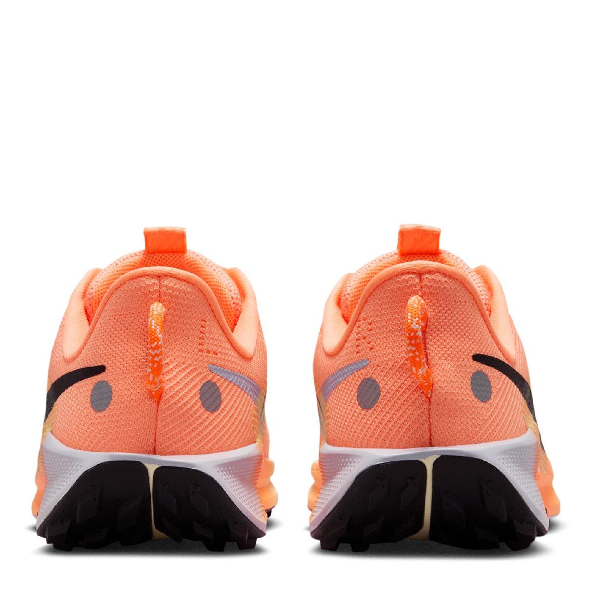 Oranje Puls - Nike - Pegasus Trail 5 - 5