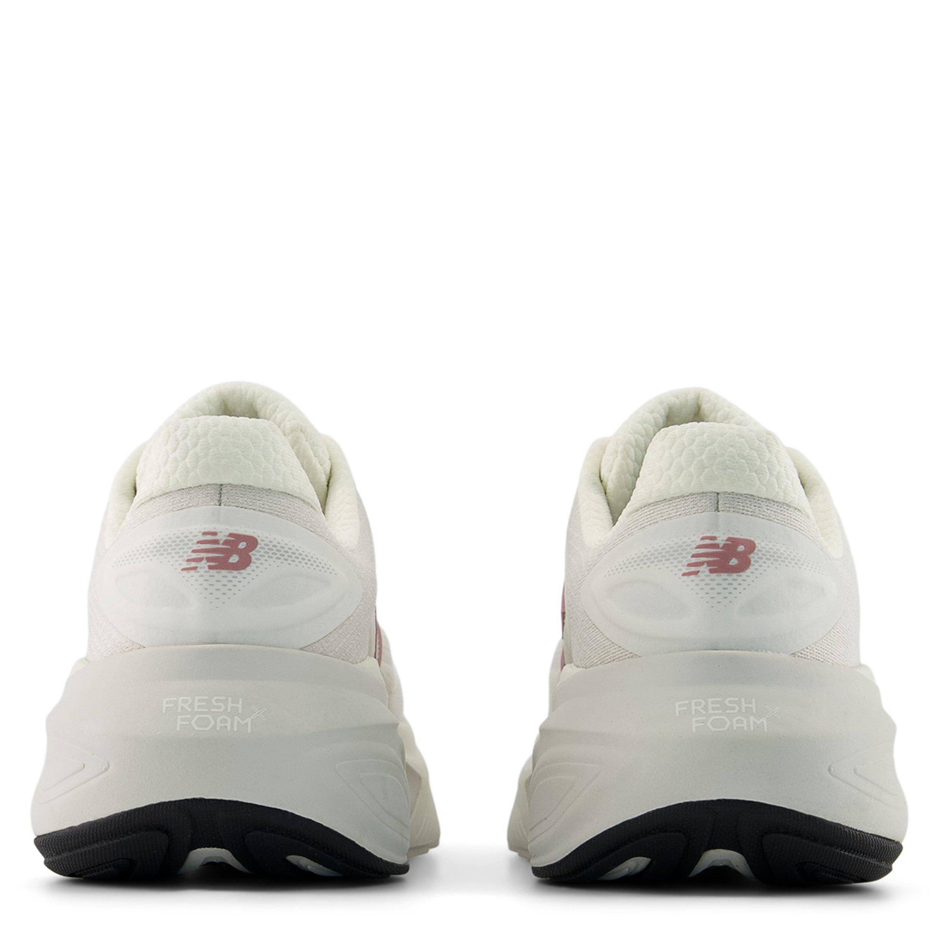 Sea Salt/Rosewd - New Balance - Fresh Foam X More v6 Running Shoes Womens - 4
