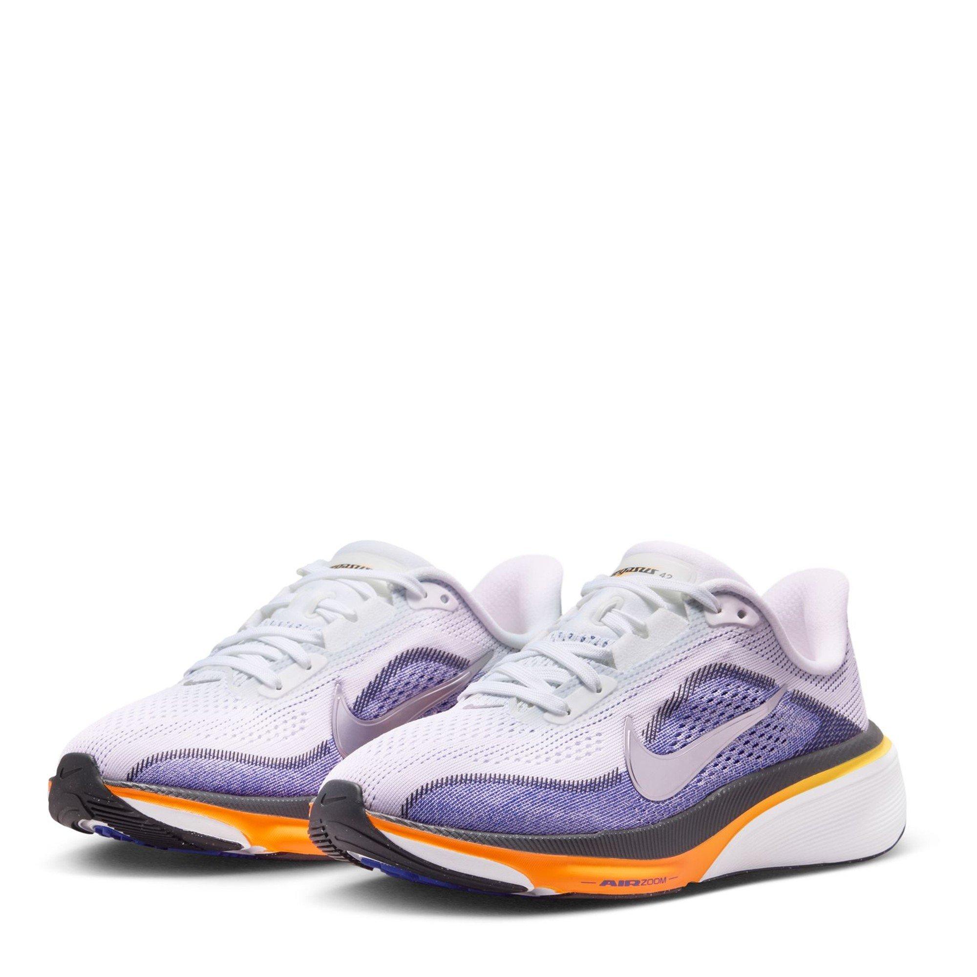 White/Mtlc Silv - Nike - Kids' Running Shoes - 4