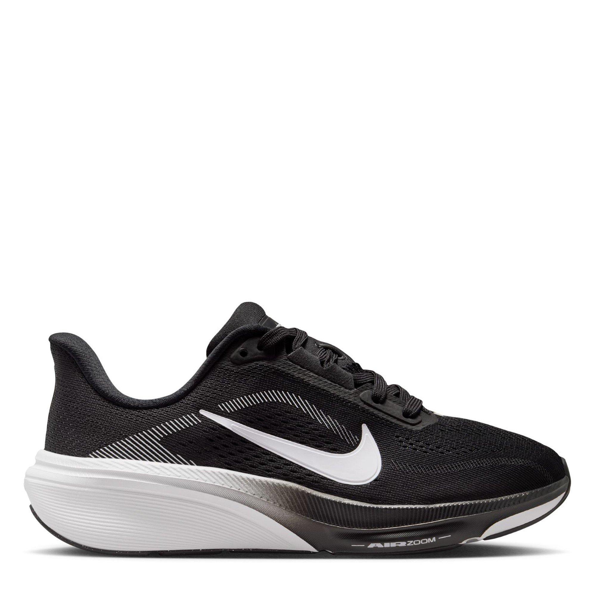 Nike Boys Kids Pegasis 42 Every Day Running Shoes - Black/White - 5.5 (38.5)