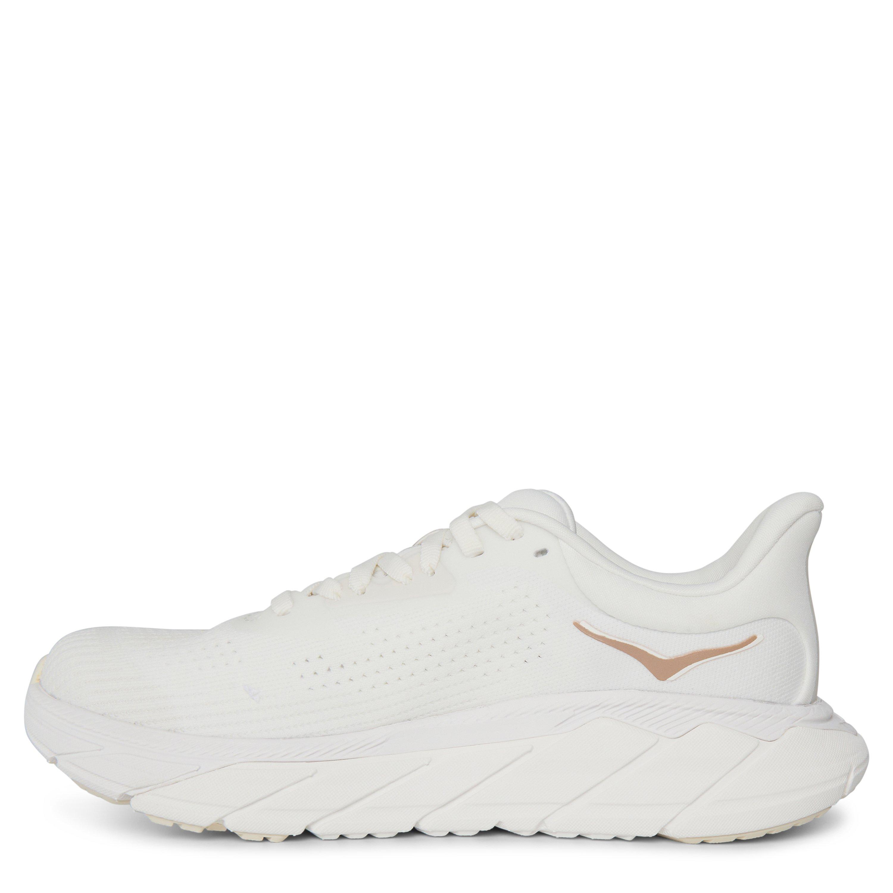 Blanc/R Gold - Hoka - Arahi 7 Running Shoes - 2