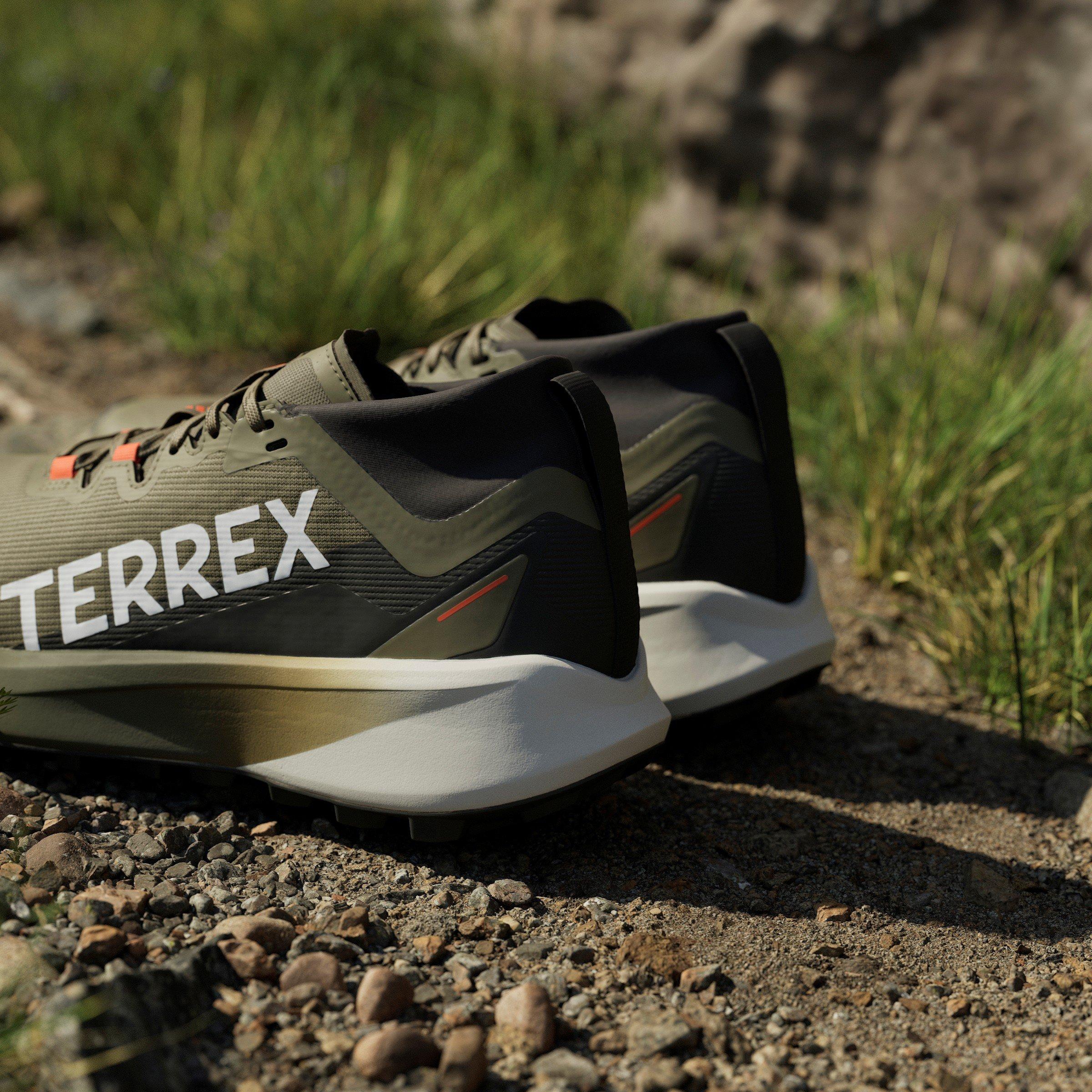 Olive Strata - adidas - Terrex Traine Sn99 - 16