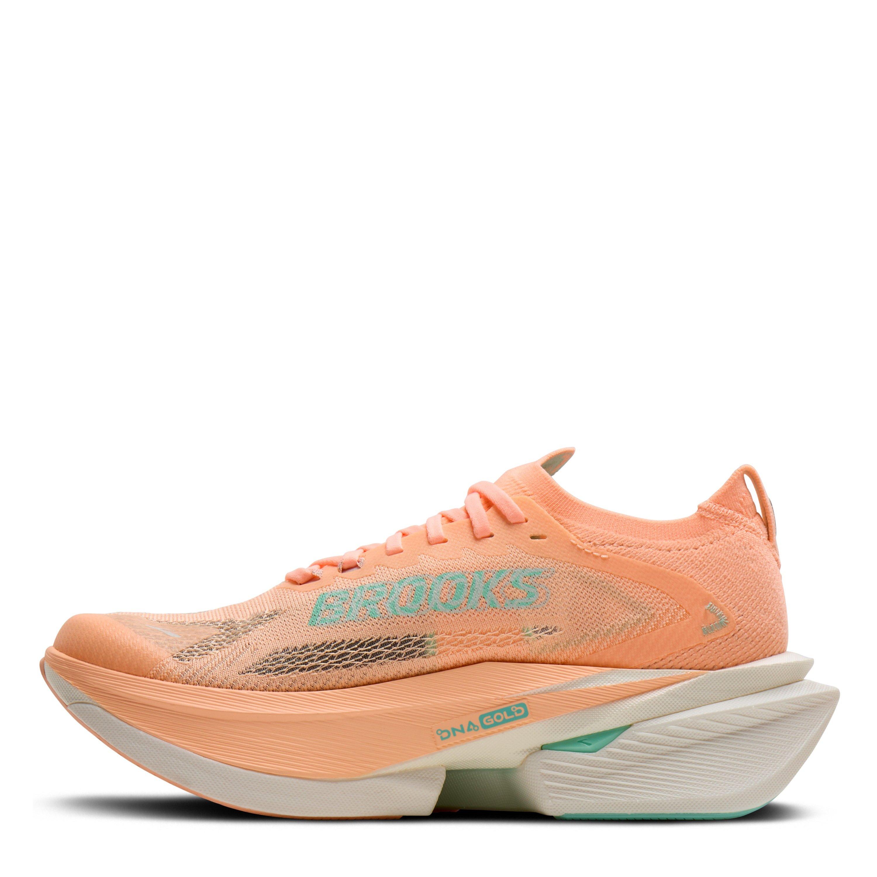 Coral/White - Brooks - Hyperion Max 3 Running Shoes Womens - 4