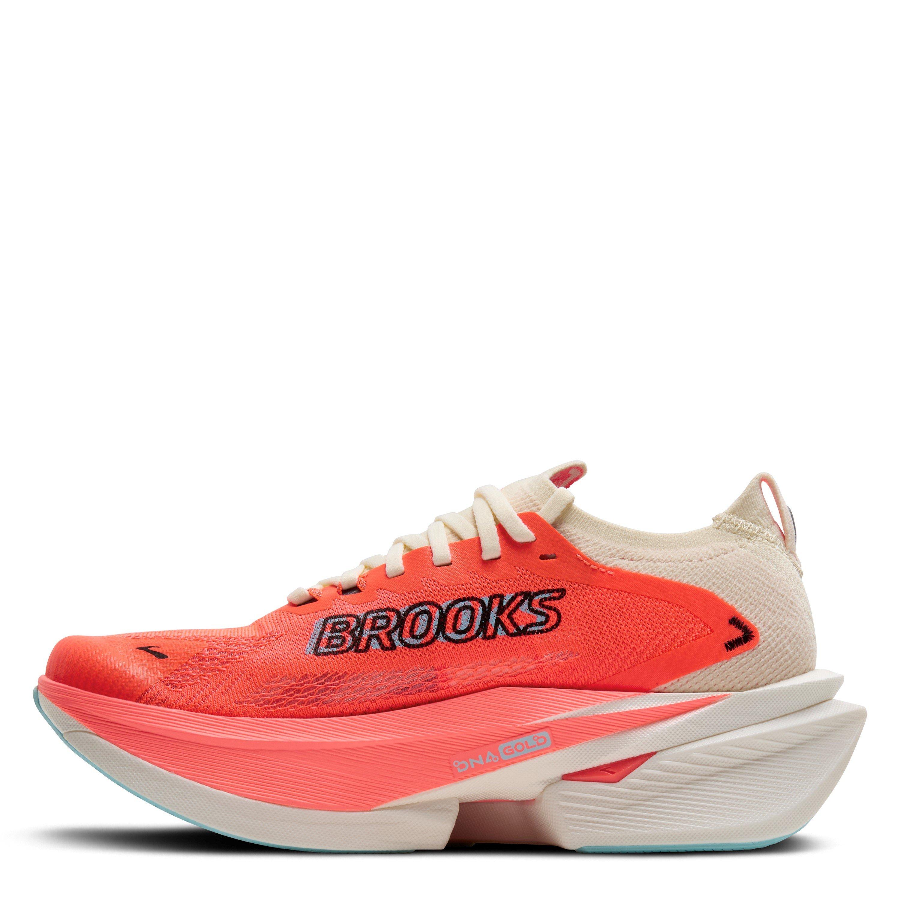 Coconut/Coral - Brooks - Hyperion Max 3 Running Shoes Womens - 4