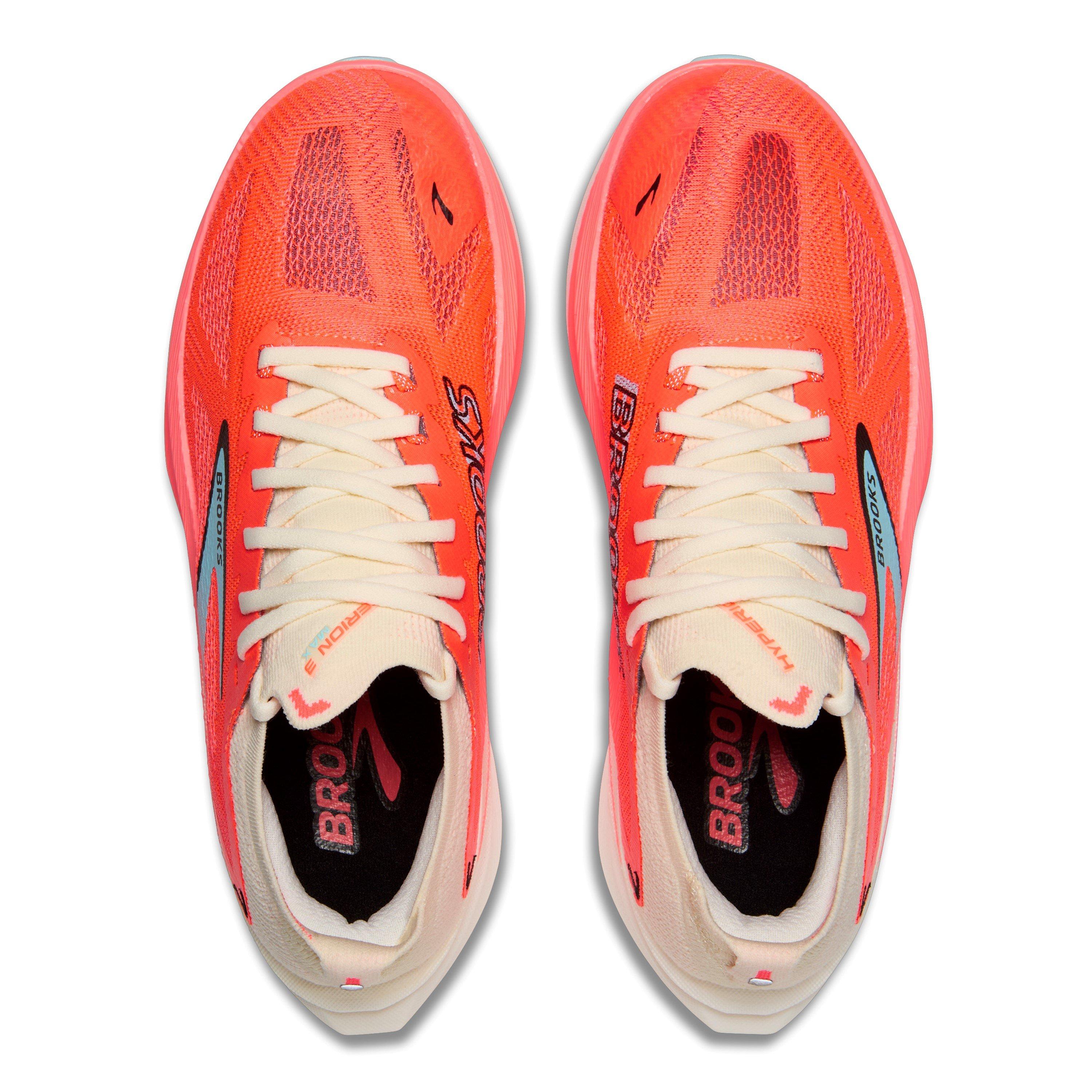 Coconut/Coral - Brooks - Hyperion Max 3 Running Shoes Womens - 5