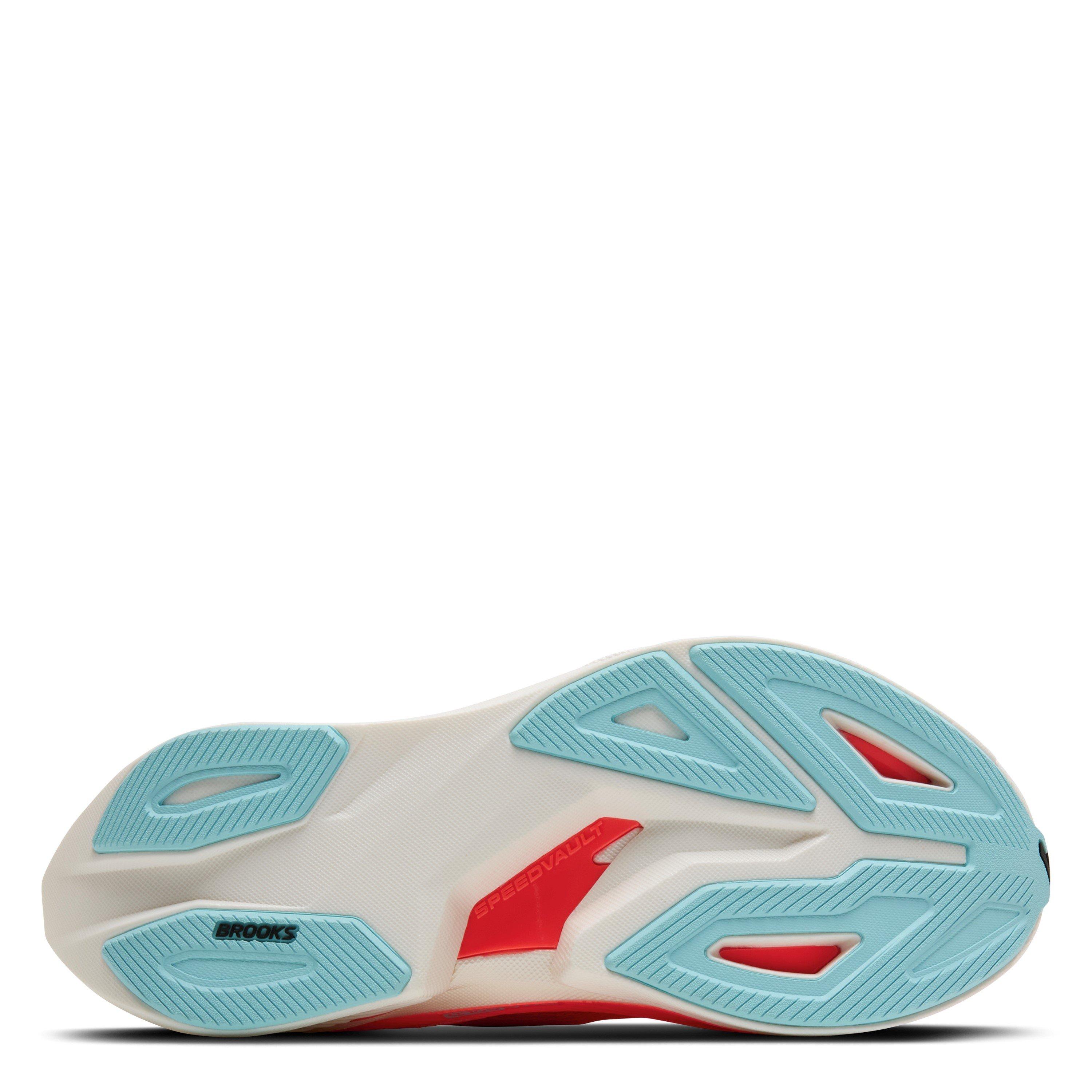 Coconut/Coral - Brooks - Hyperion Max 3 Running Shoes Womens - 6