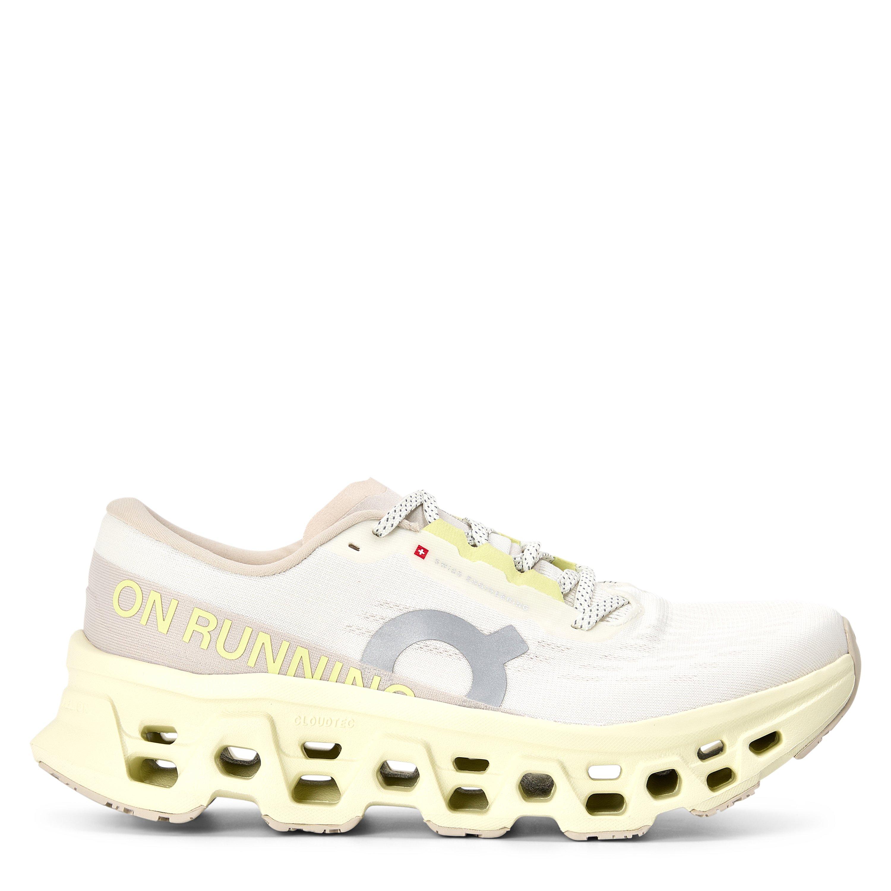 On Womens Cloudmonster 3 Running Shoes - Ivory/Seedling - Size 5 (38)