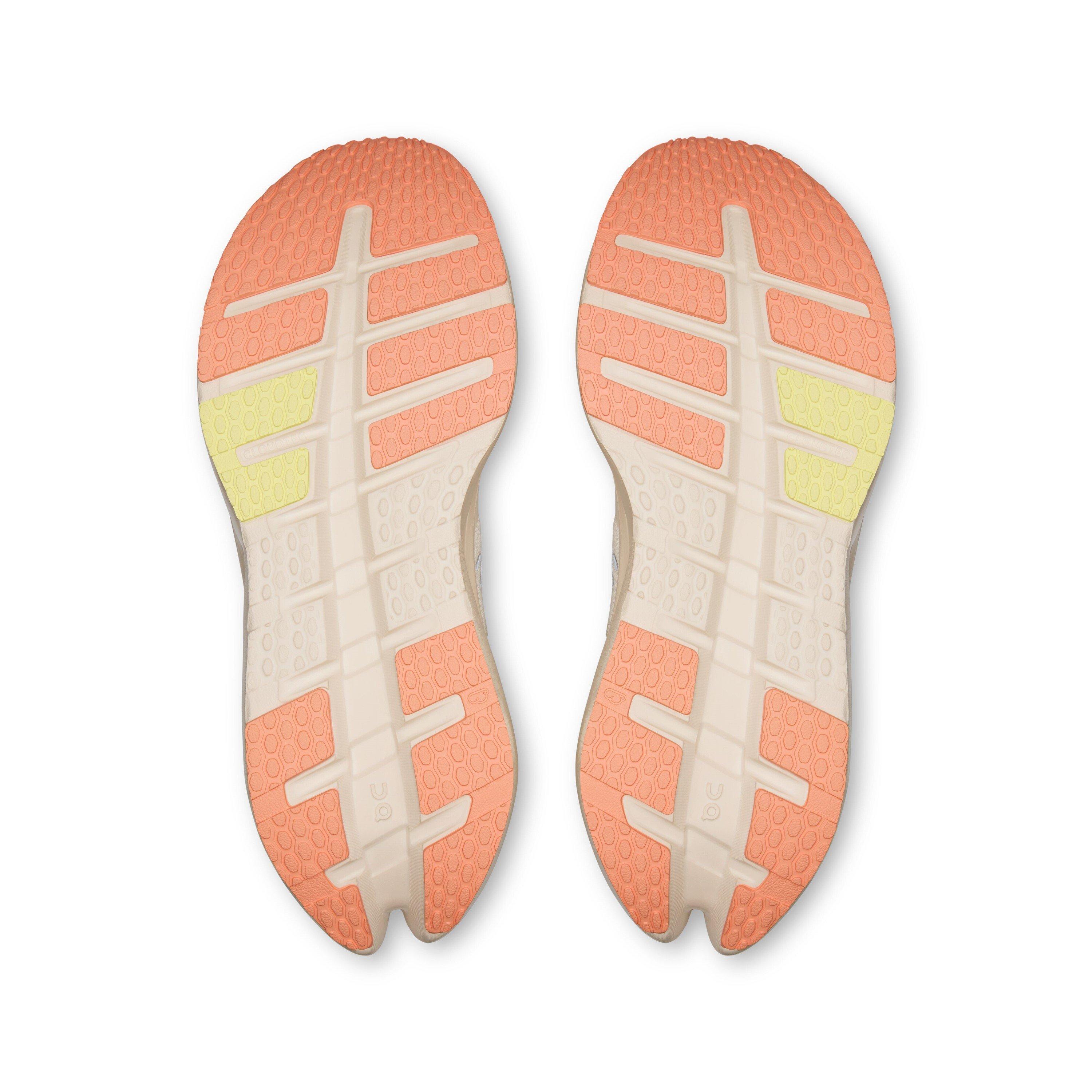Ivory/Dew - On - Womens Cloudrunner 3 Road Running Shoes - 5