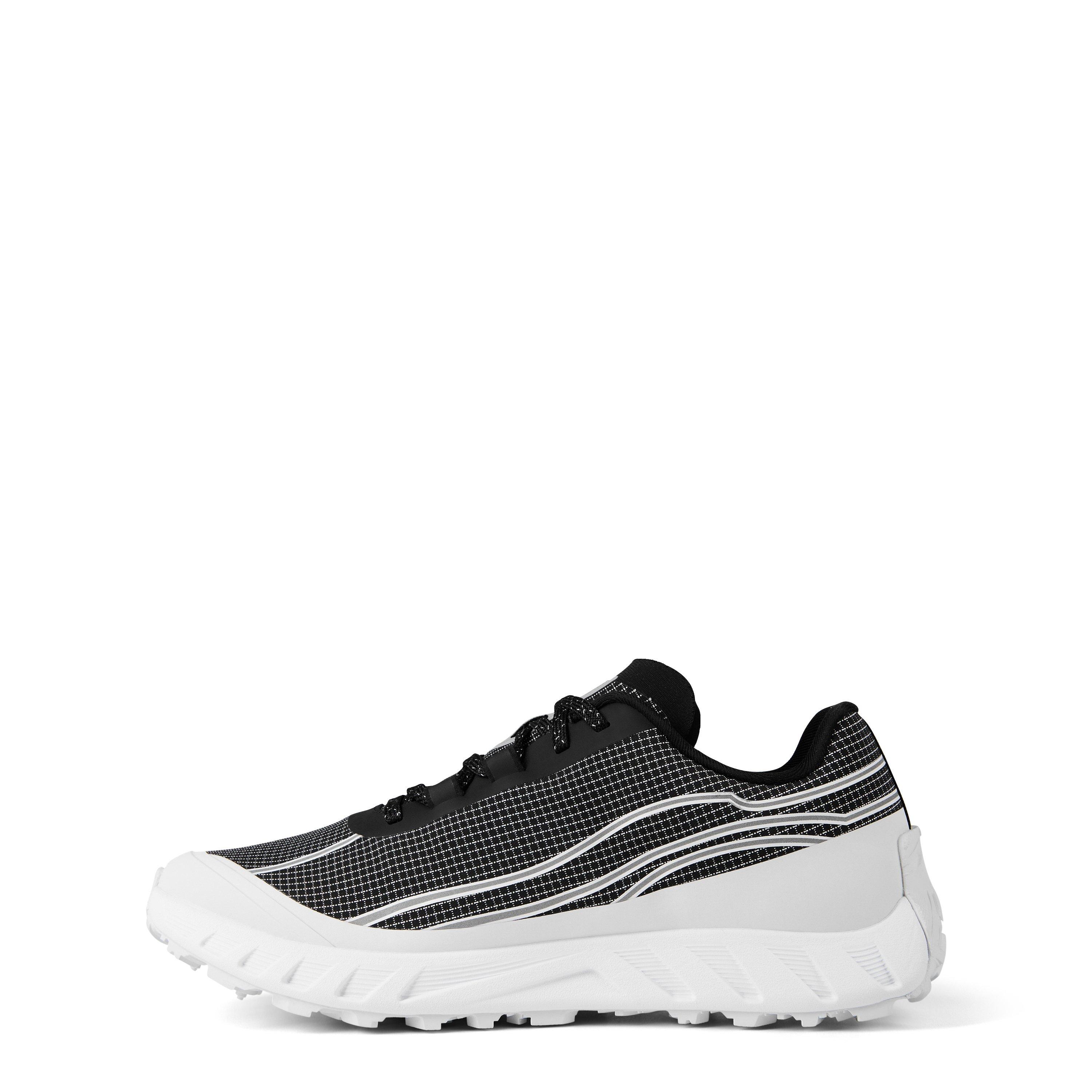 Black Ripstop - Norda - 002 Trainers - 2