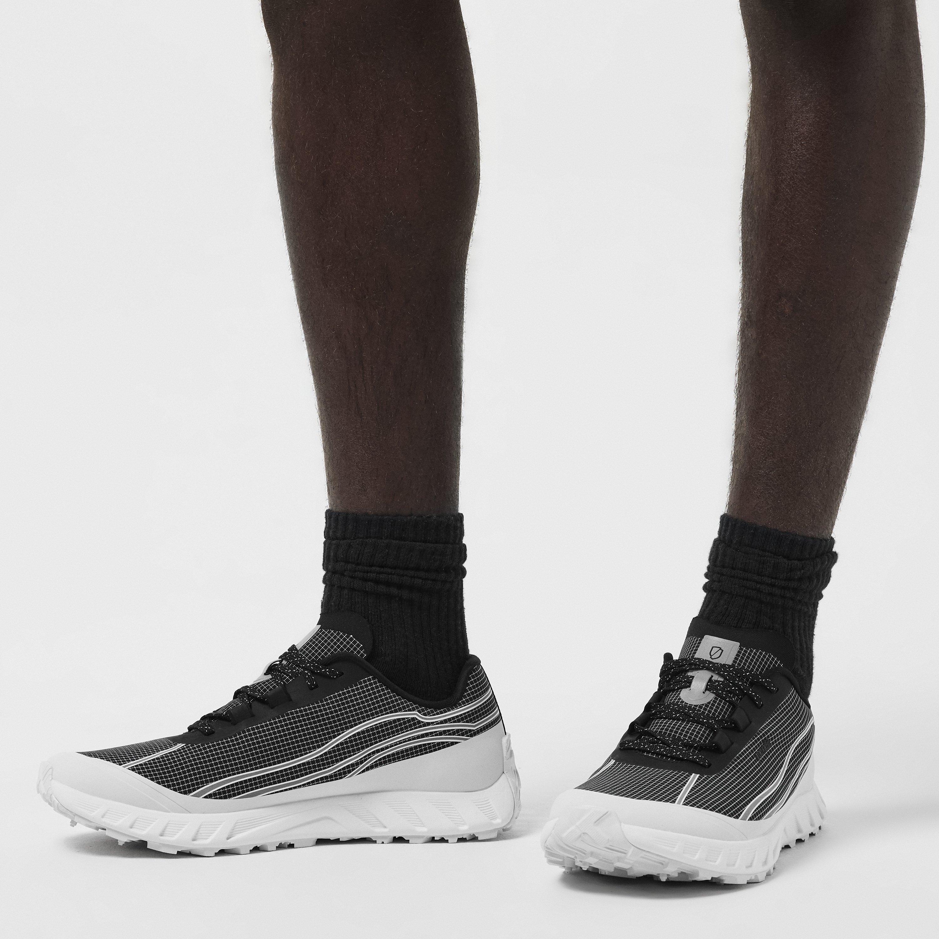 Black Ripstop - Norda - 002 Trainers - 3