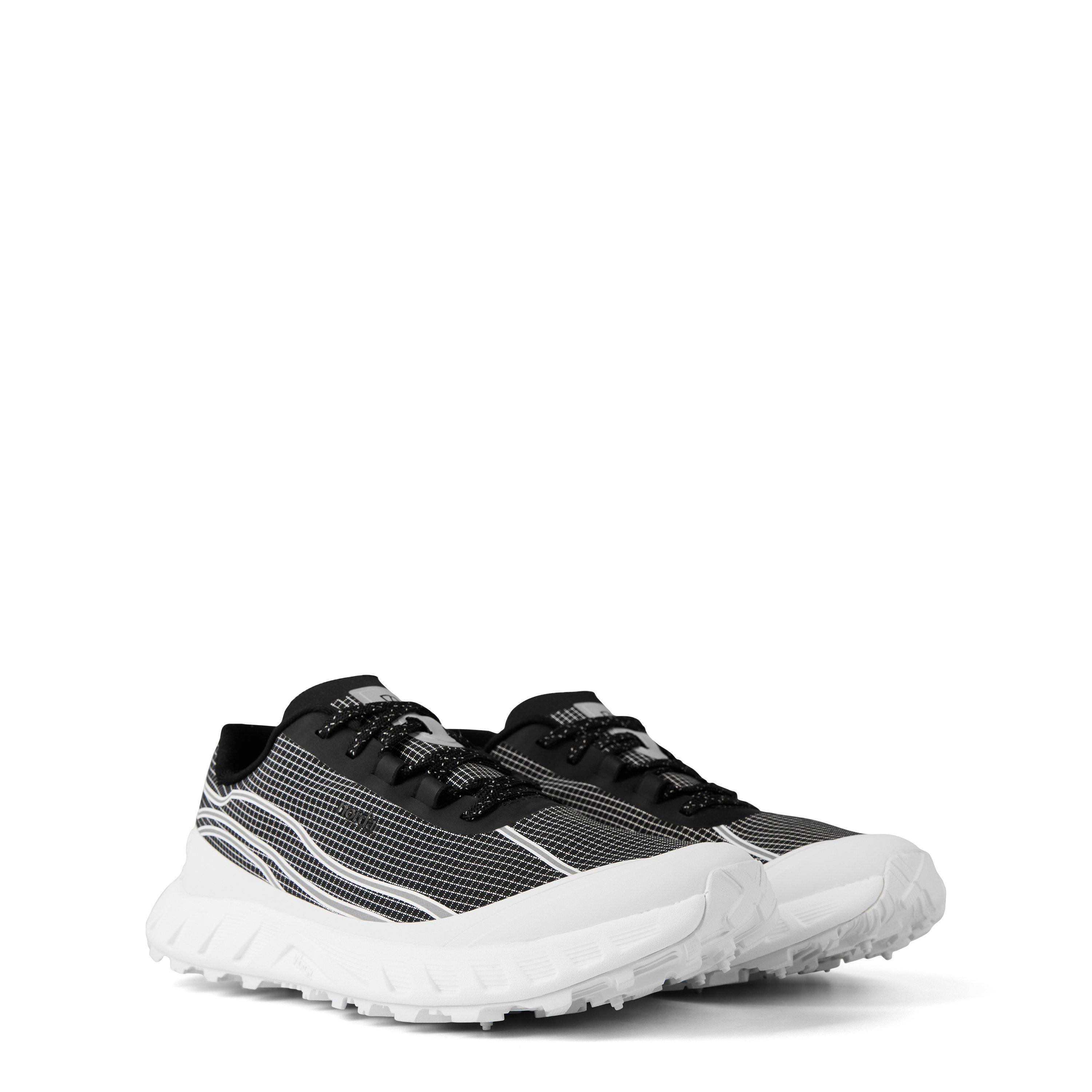 Black Ripstop - Norda - 002 Trainers - 4