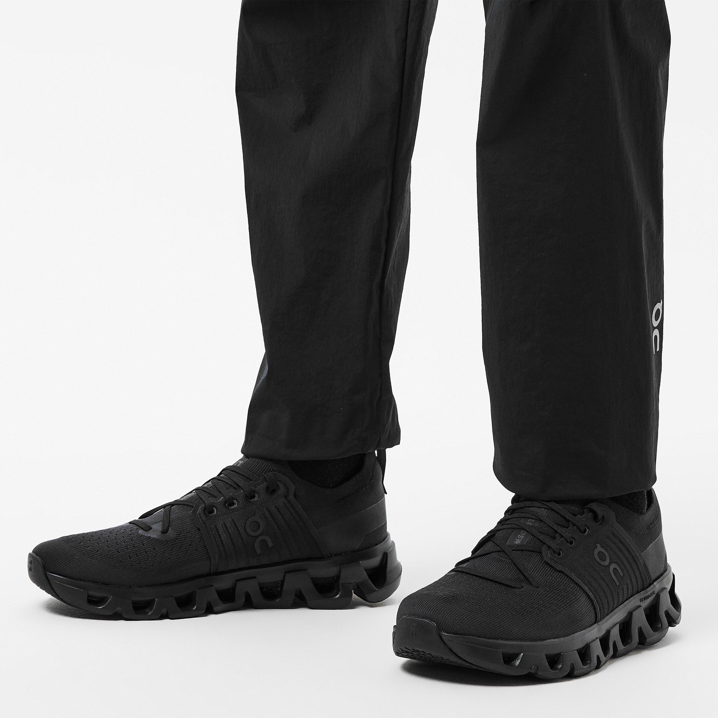 Black/Black - On - Mens Cloudswift 4 Running Shoes - 3