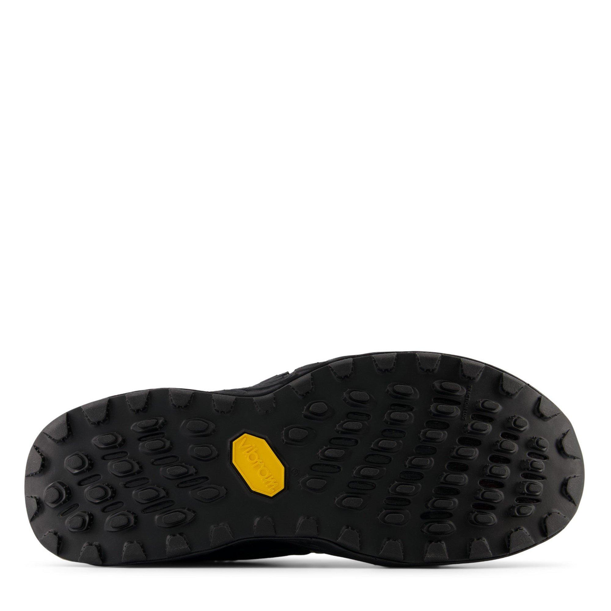 Donker Camouflage - New Balance - v8 Mens Trail Running Shoes - 5