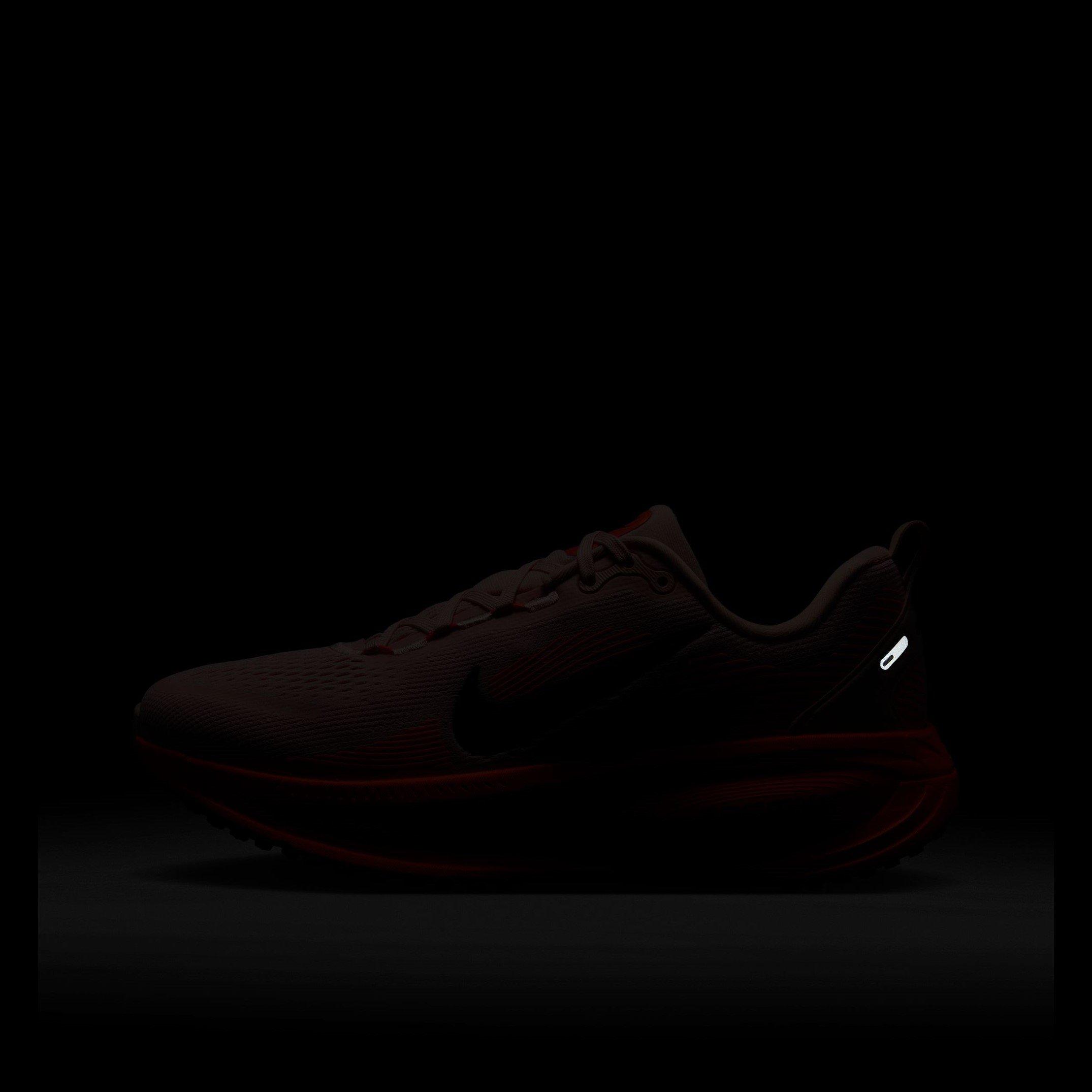 Atmosphere/Blk - Nike - Vomero 18 Womens Running Shoes - 9