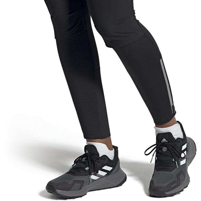 Noir - adidas - adidas cp9301 shoes black women minimalist - 11