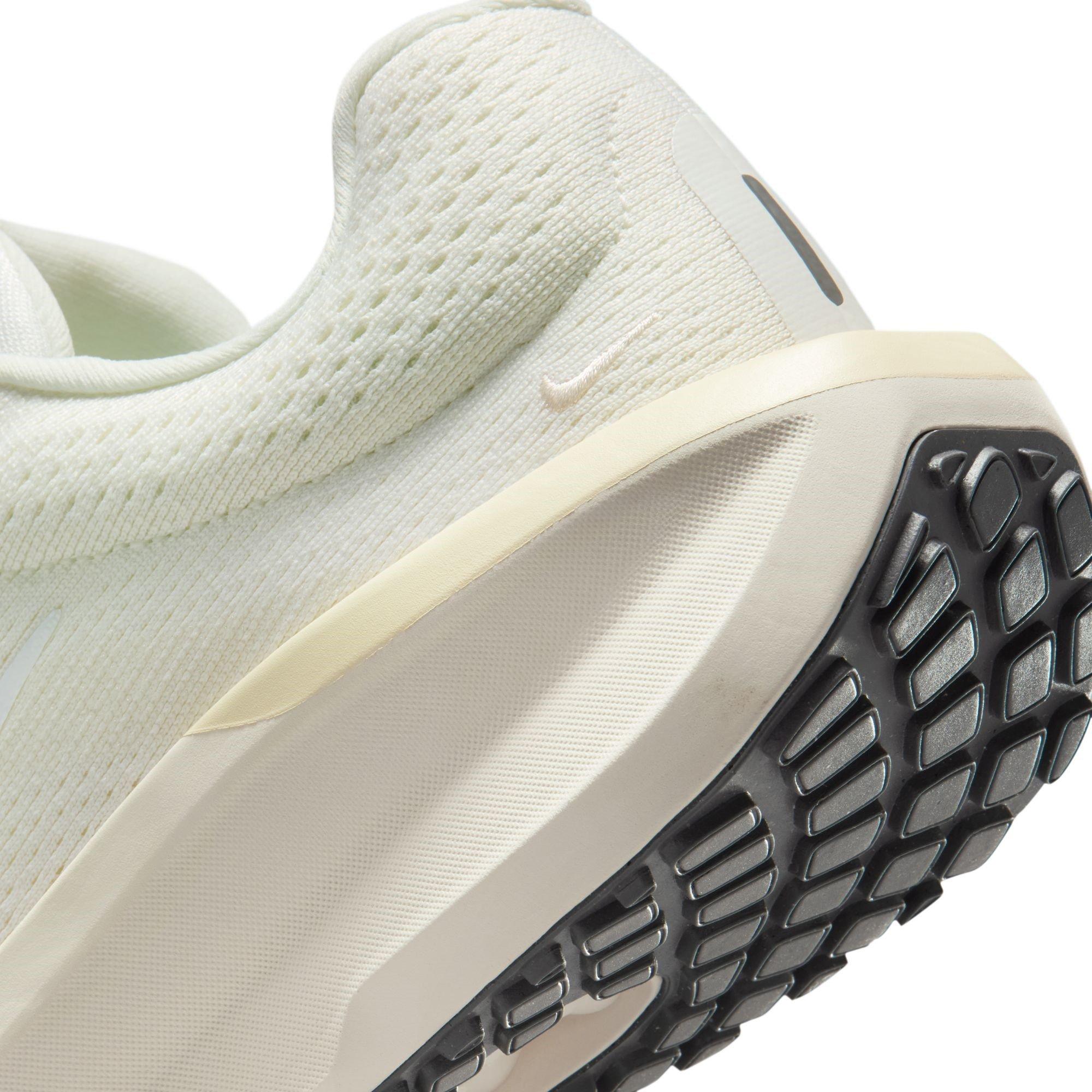 Sail/Wht-Chalk - Nike - Winflo 11 Womens Running Shoes - 8