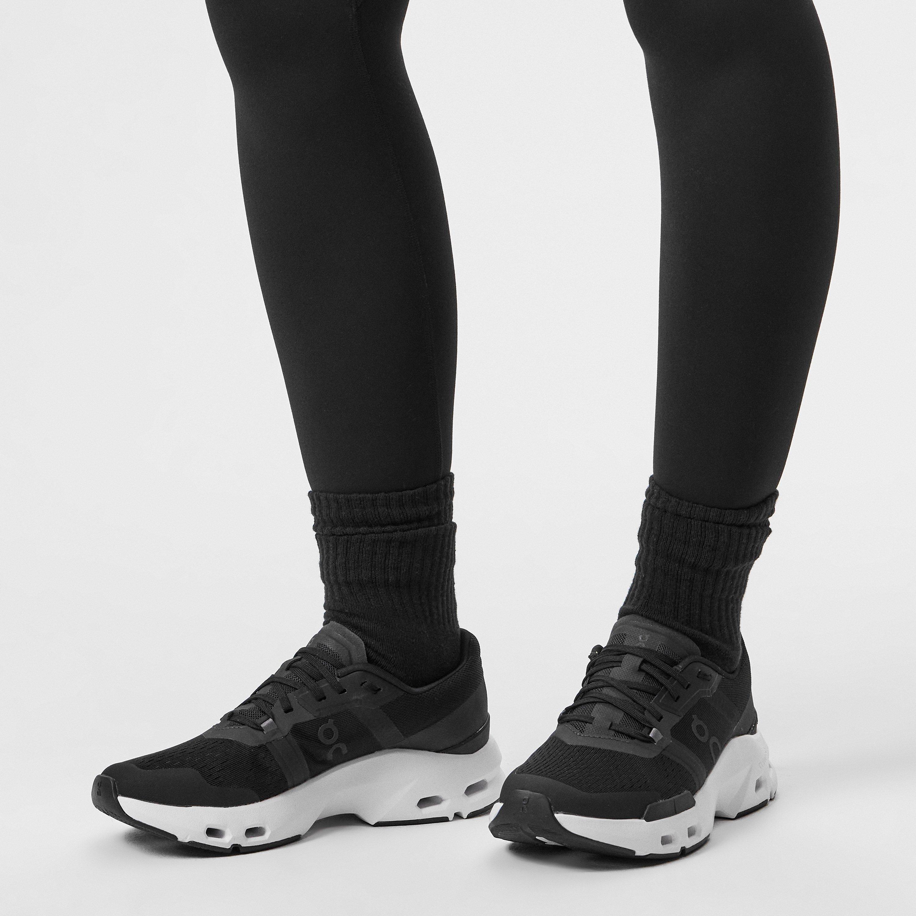 Black/White - On - Womens Cloudpulse Shoes - 2