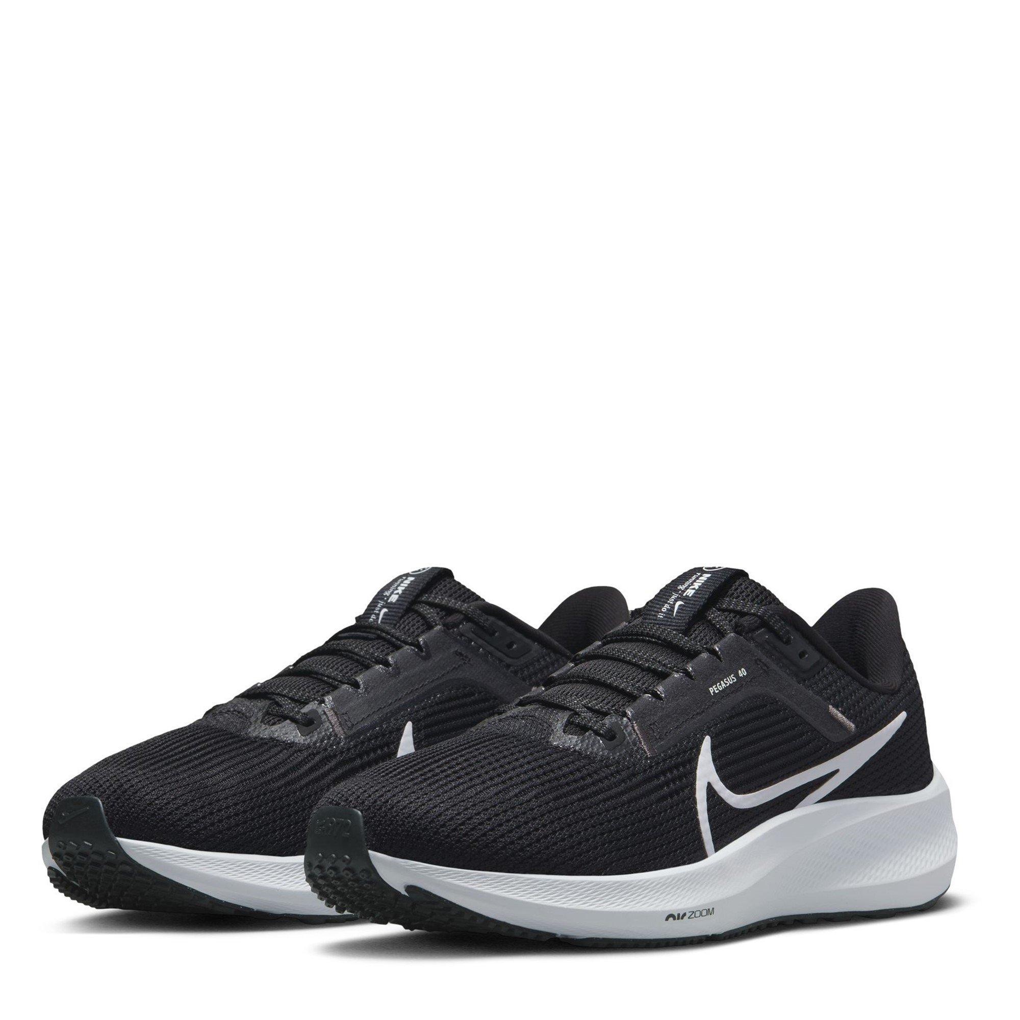 ZWART/WIT-IRO - Nike - Pegasus 40 Women's Road Running Shoes - 4