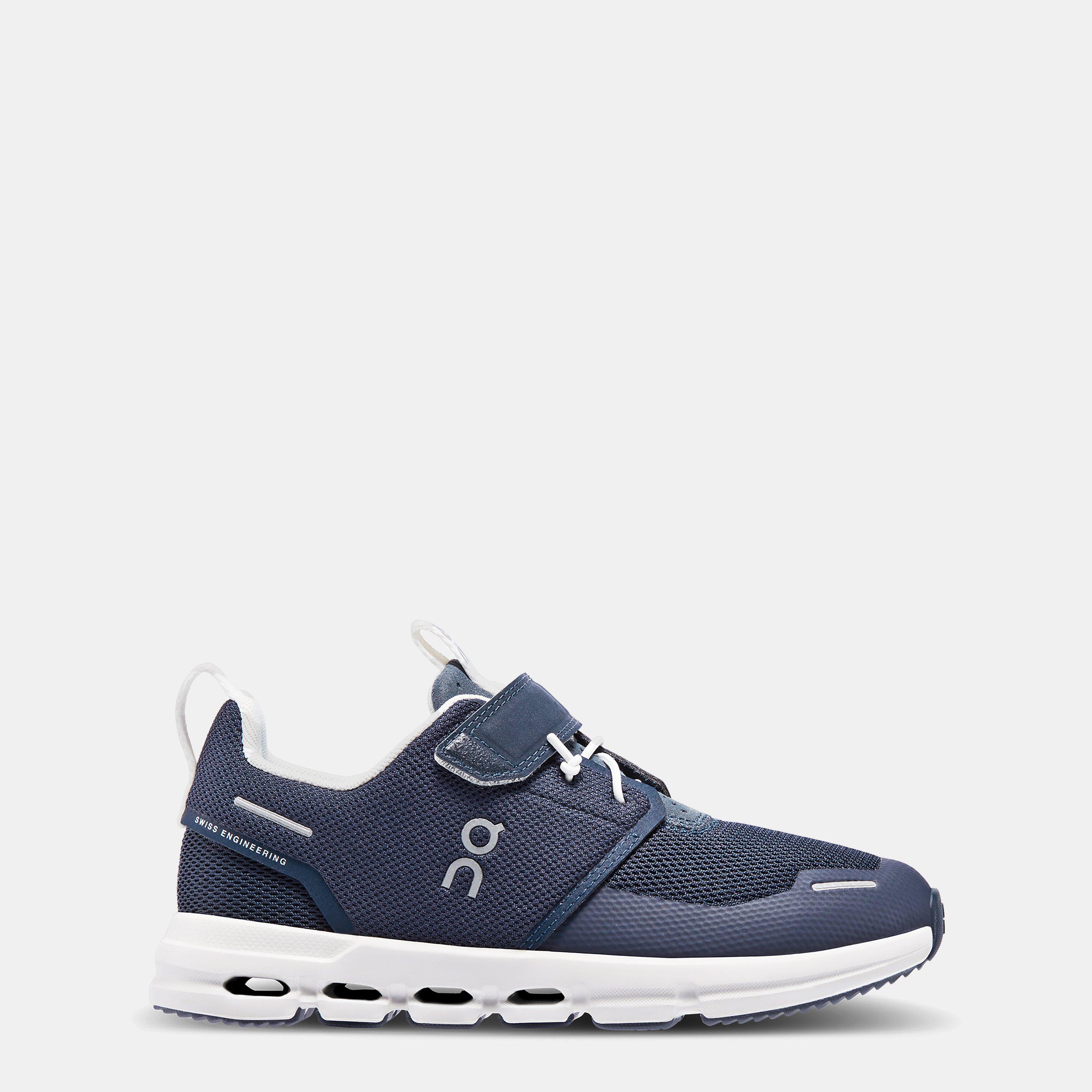 Midnight White - On - Childrens Cloud Play Shoes - 1