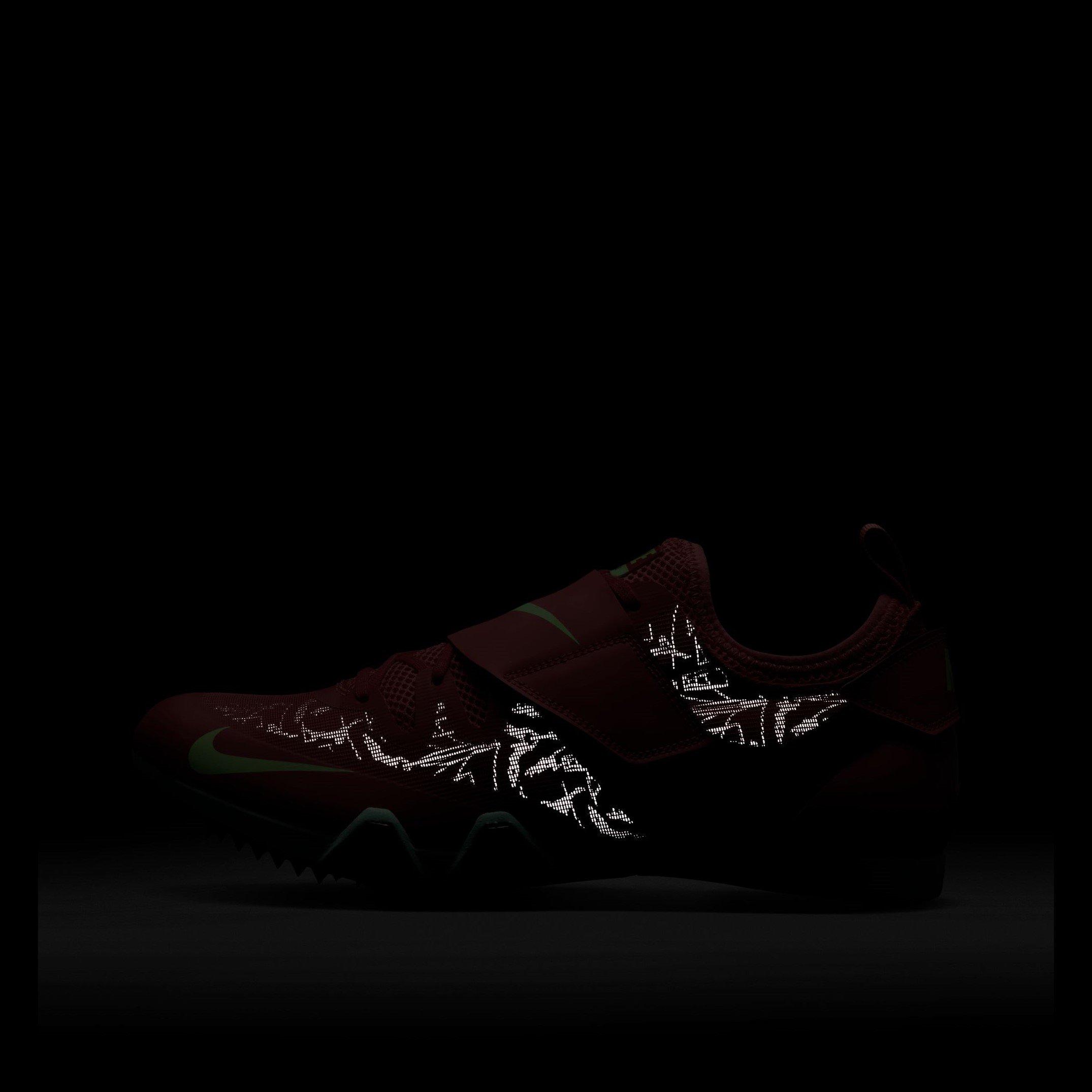 Leuchtendes Karmesinrot - Nike - Pole Vault Elt Sn99 - 12