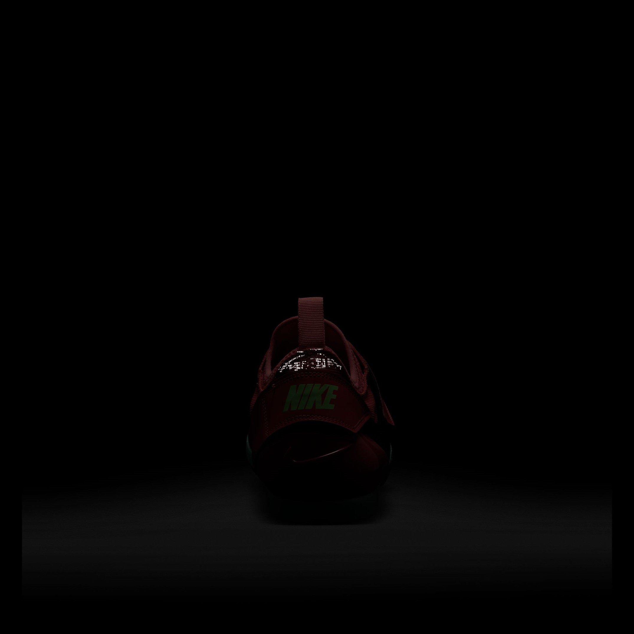 Leuchtendes Karmesinrot - Nike - Pole Vault Elt Sn99 - 13