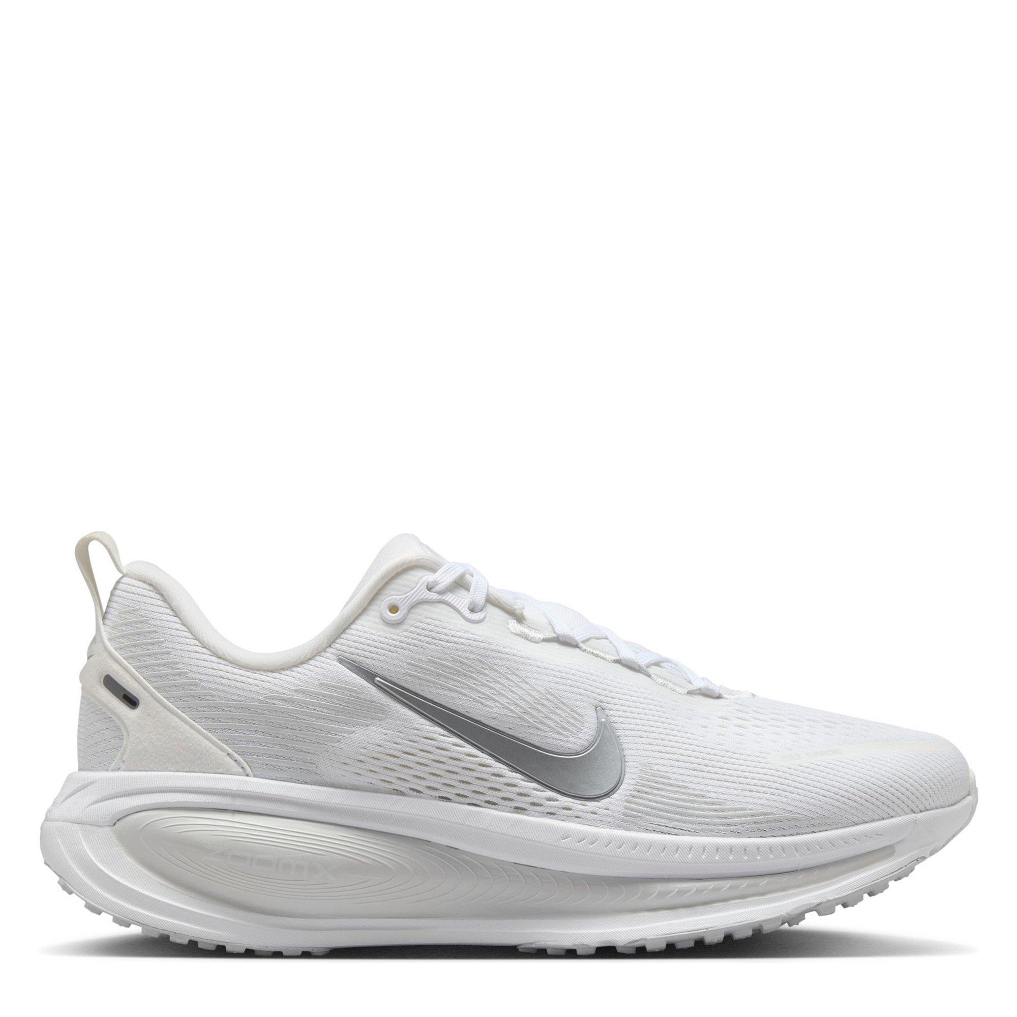 WHITE - Nike - Vomero 18
