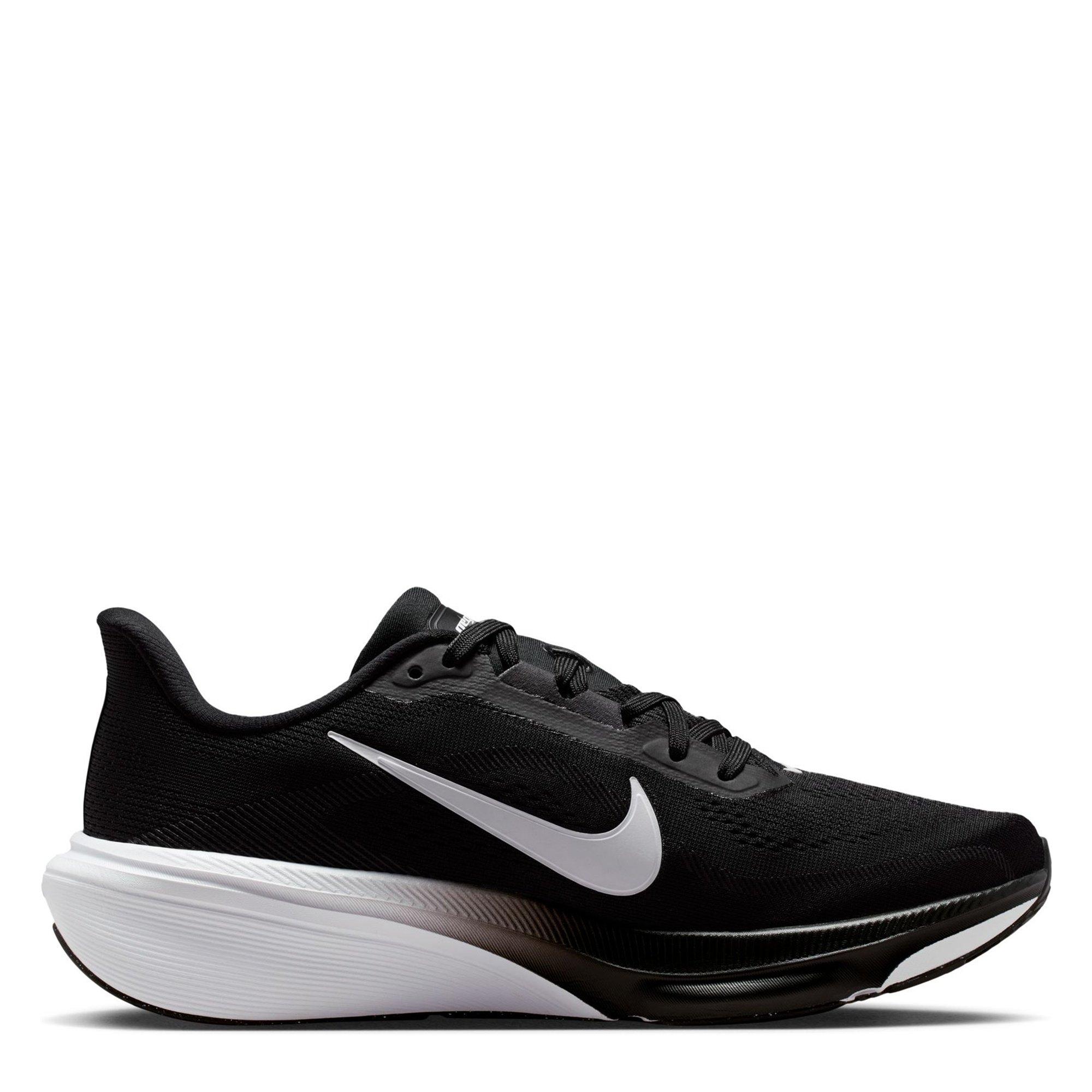 BLACK AND WHITE - Nike - Pegasus 42