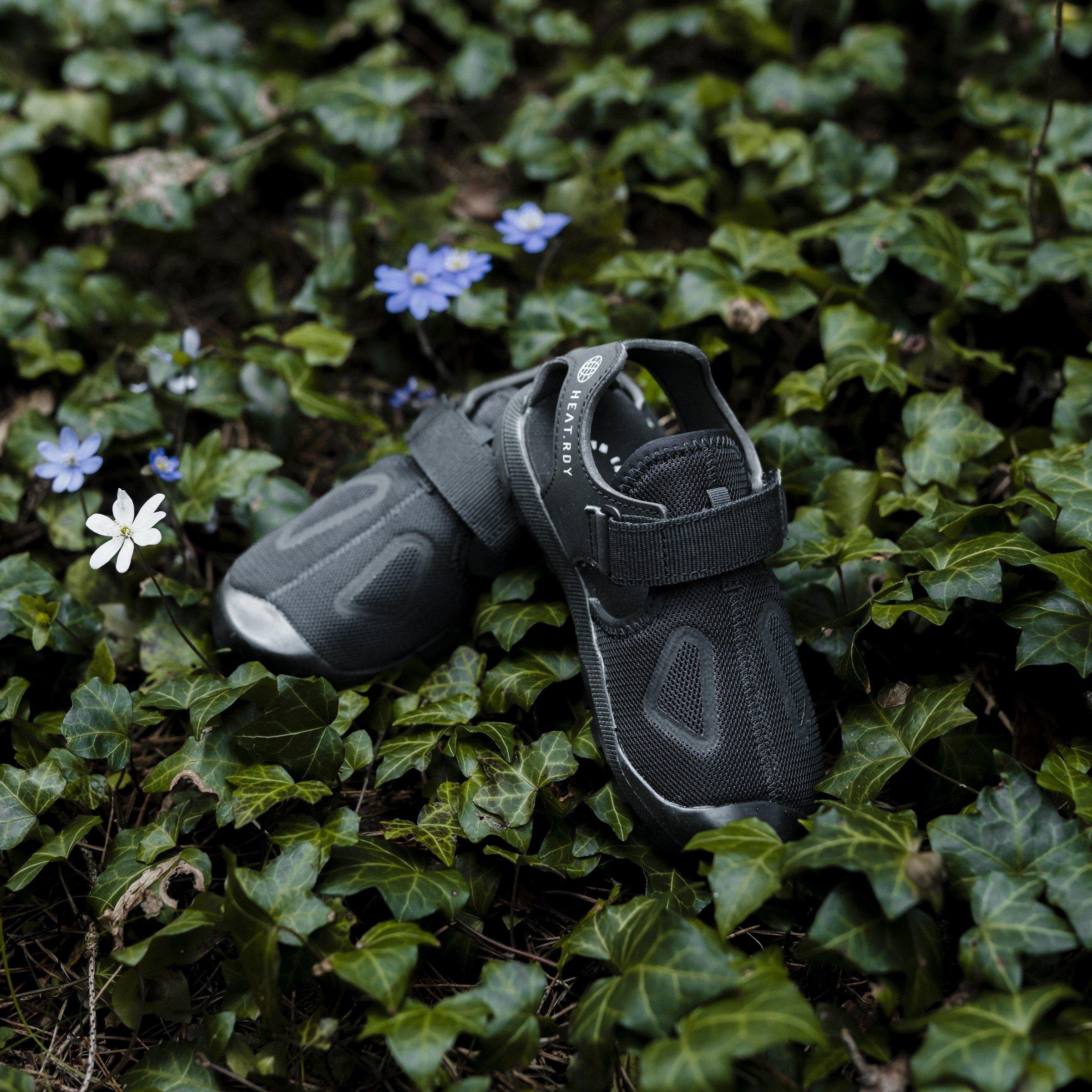 Blck/Blck/Wht - adidas - Terrex Captain Toey 2.0 Walking Sandals Unisex Kids - 15