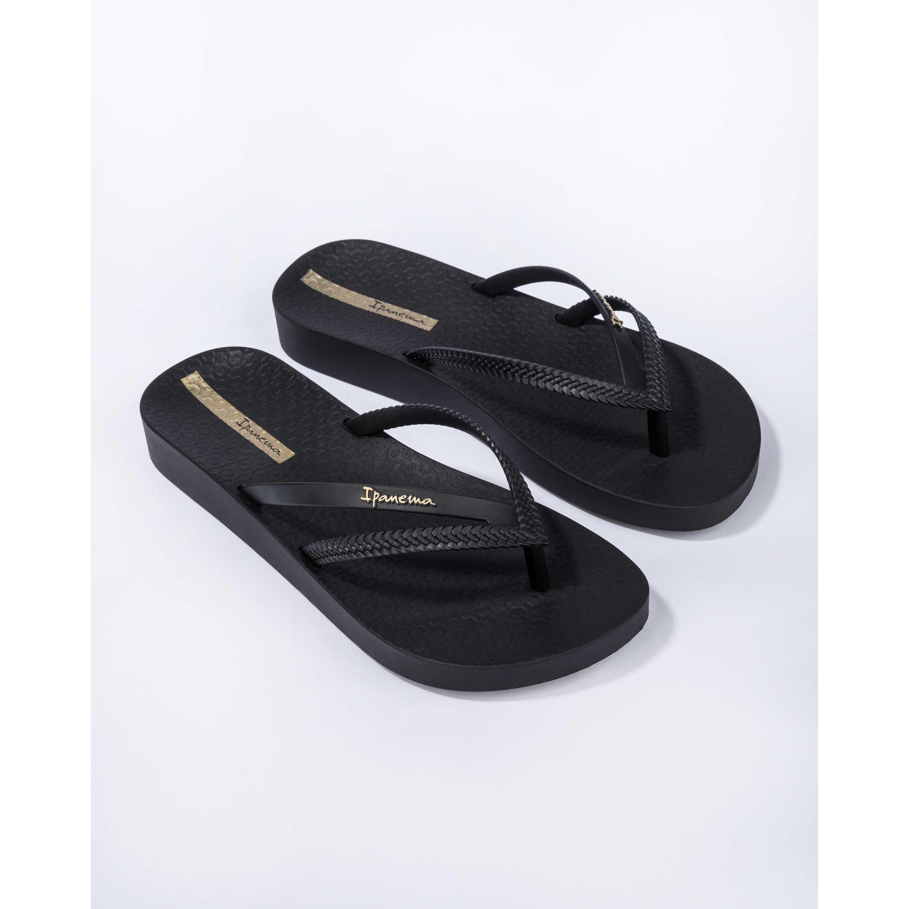 Ipanema Women's Bossa Soft Flip Flops