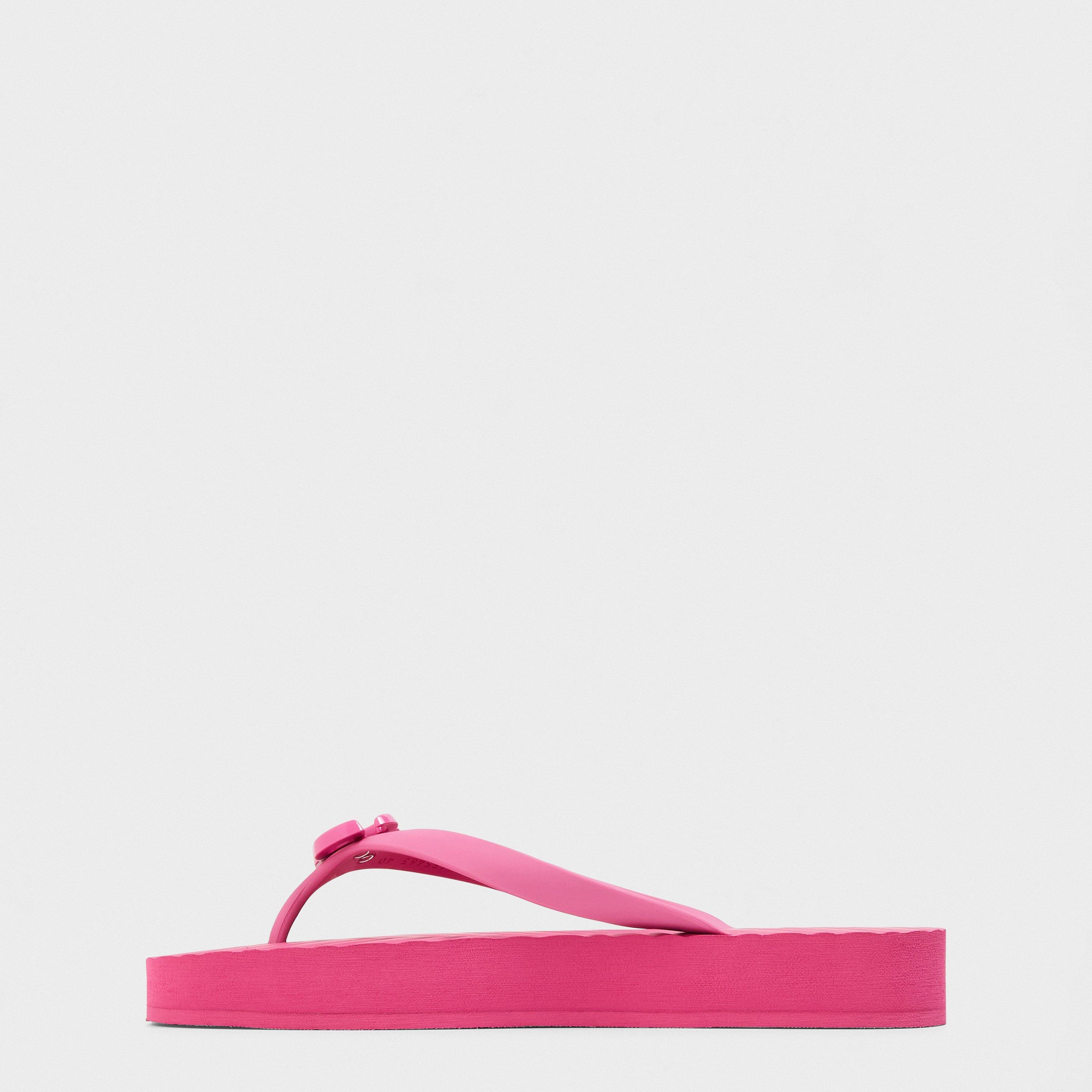 PiTrpFlo/PiTrFl - Gucci - Kids' Contoured Footbed Flat Sandals - 2