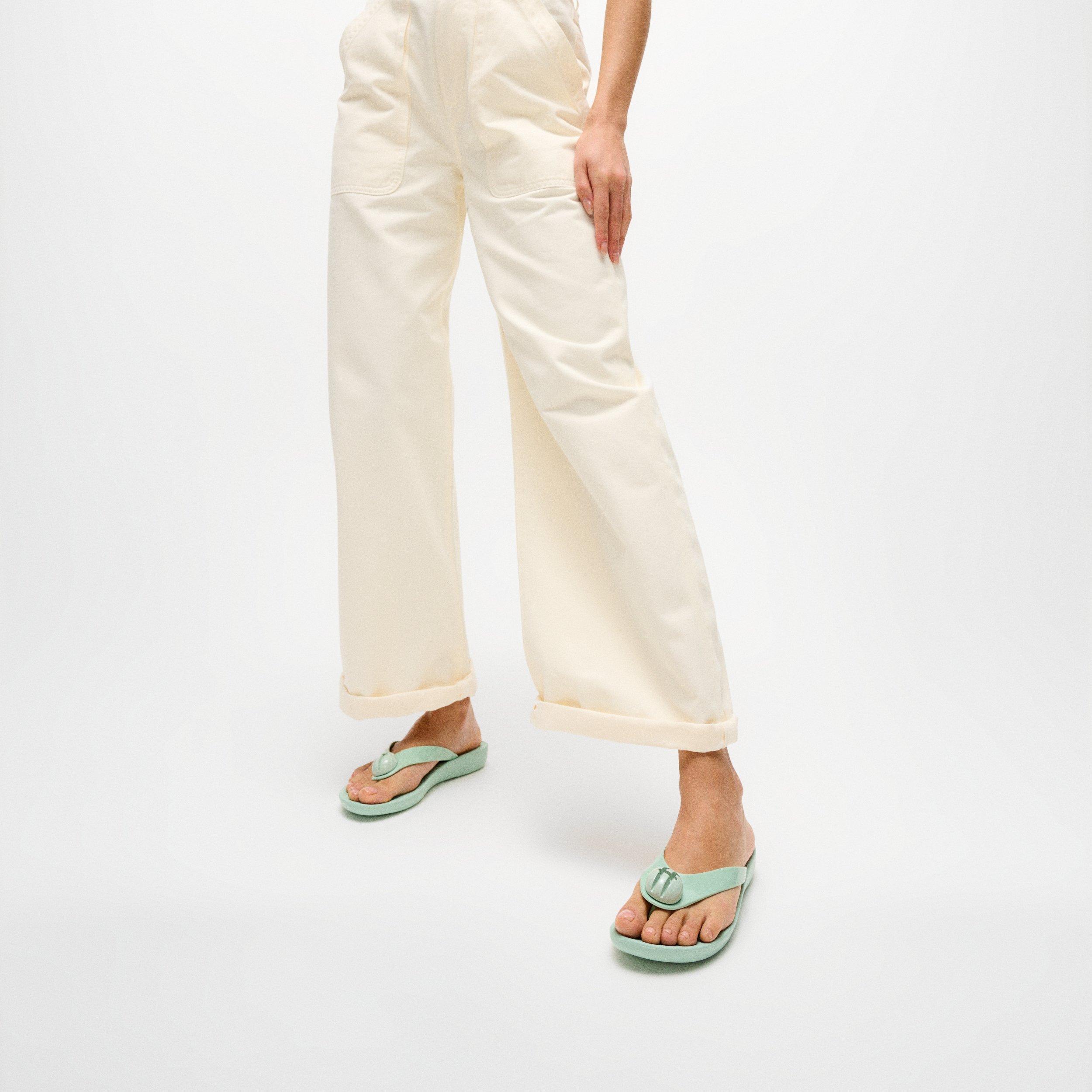 Mint Whisper - Fitflop - Women's Flip Flops - 2