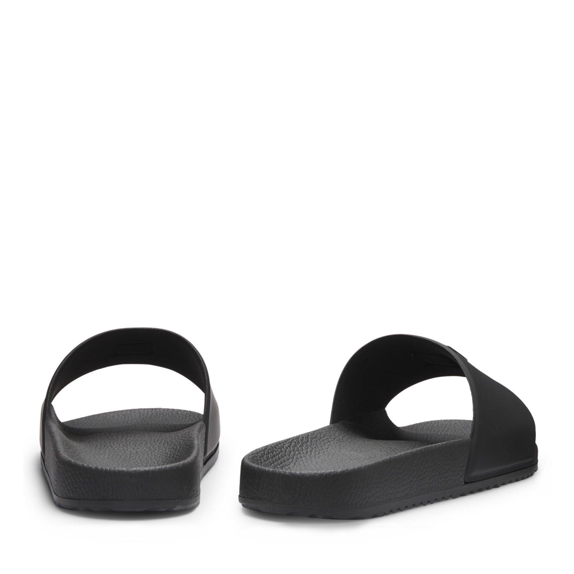 Black 001 - Hugo - Logo Slides - 4