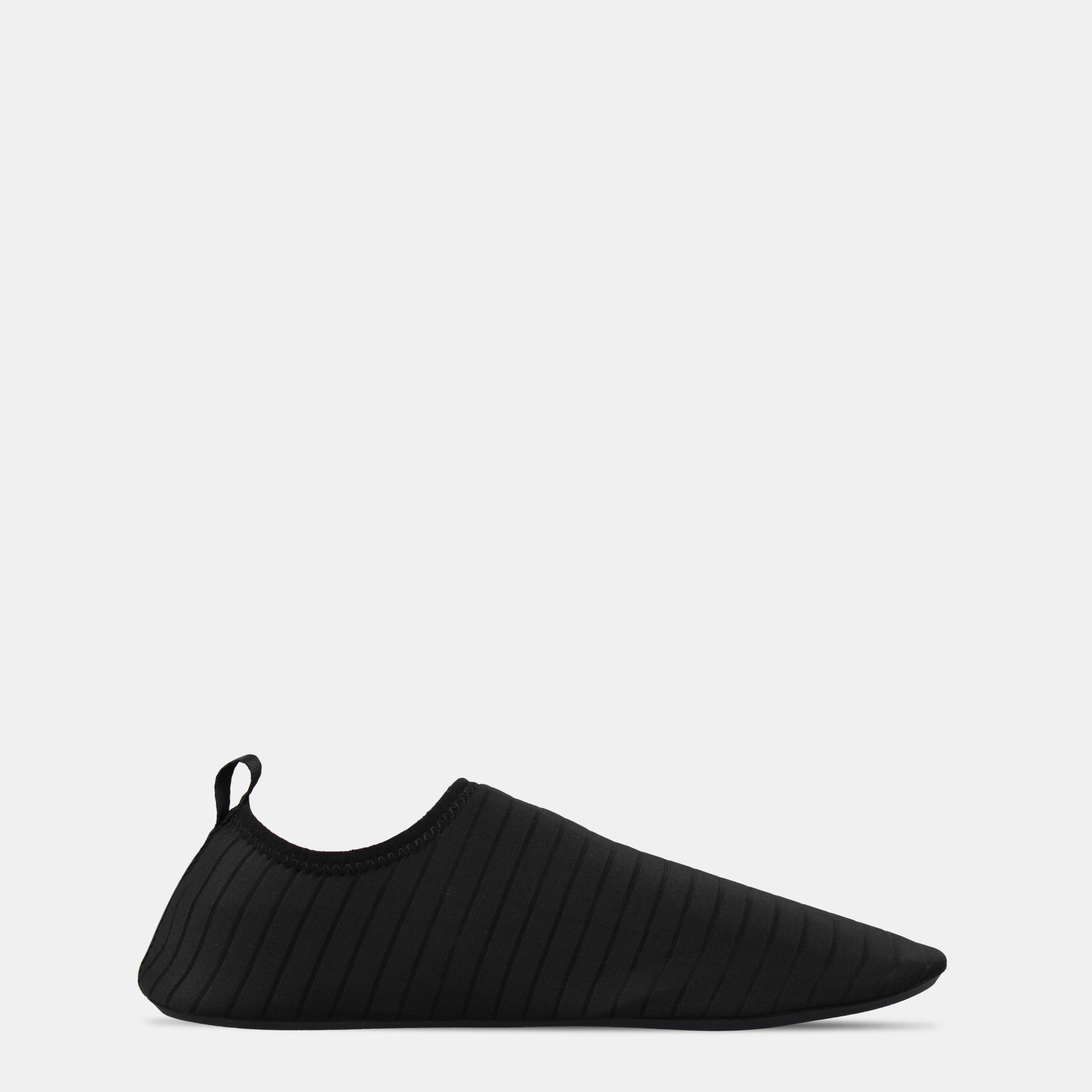 Black - Hot Tuna - Men's Slip On Water Shoes - 1