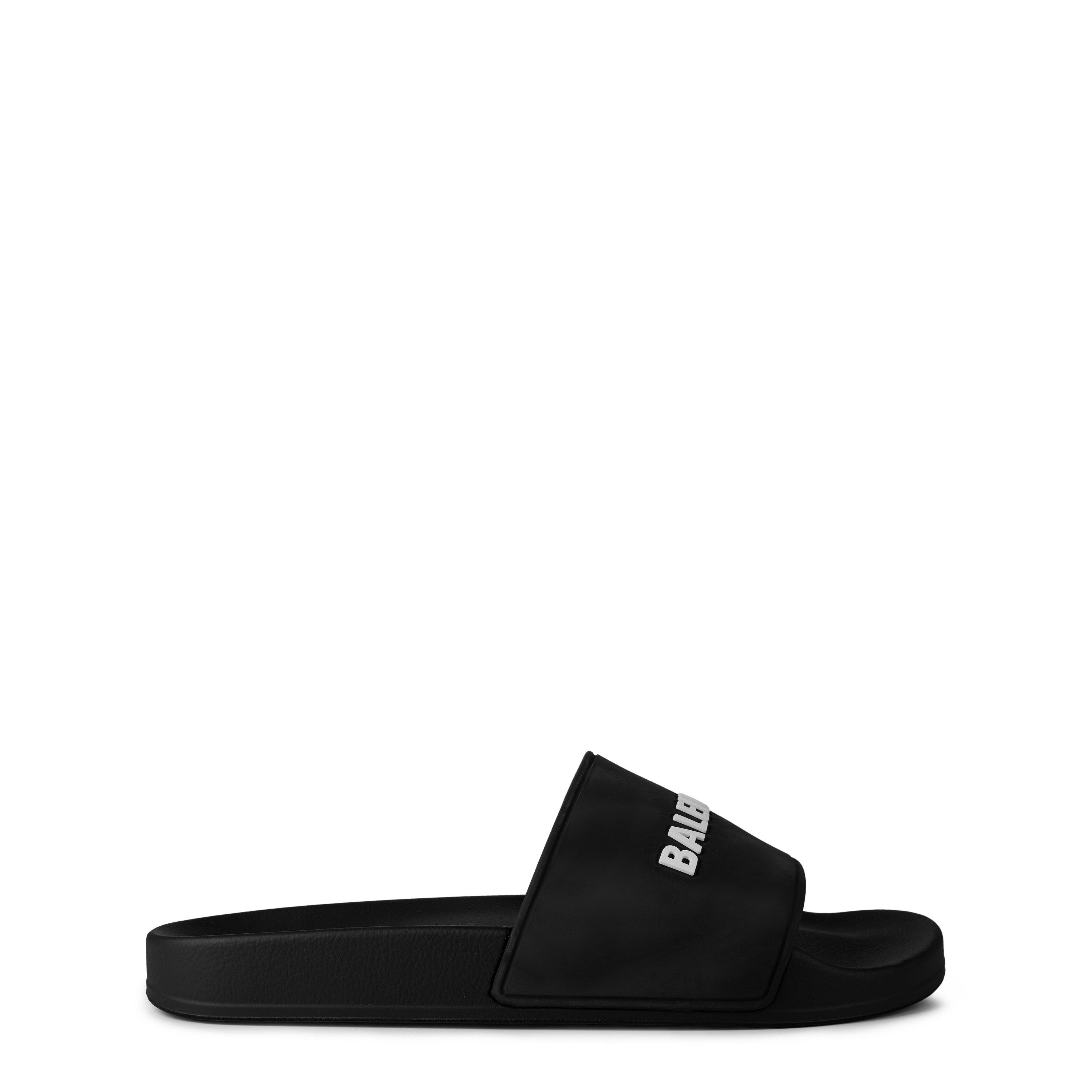 Balenciaga | Logo Sliders | Pool Shoes | Cruise Fashion
