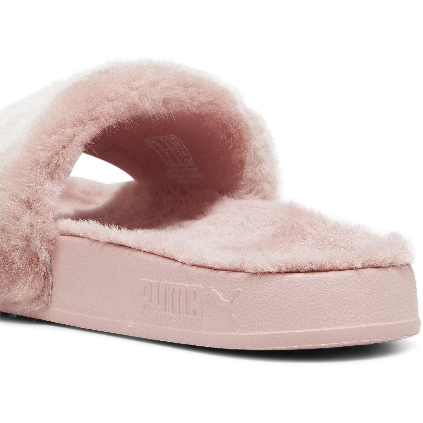 Puma fluffy shop slides pink