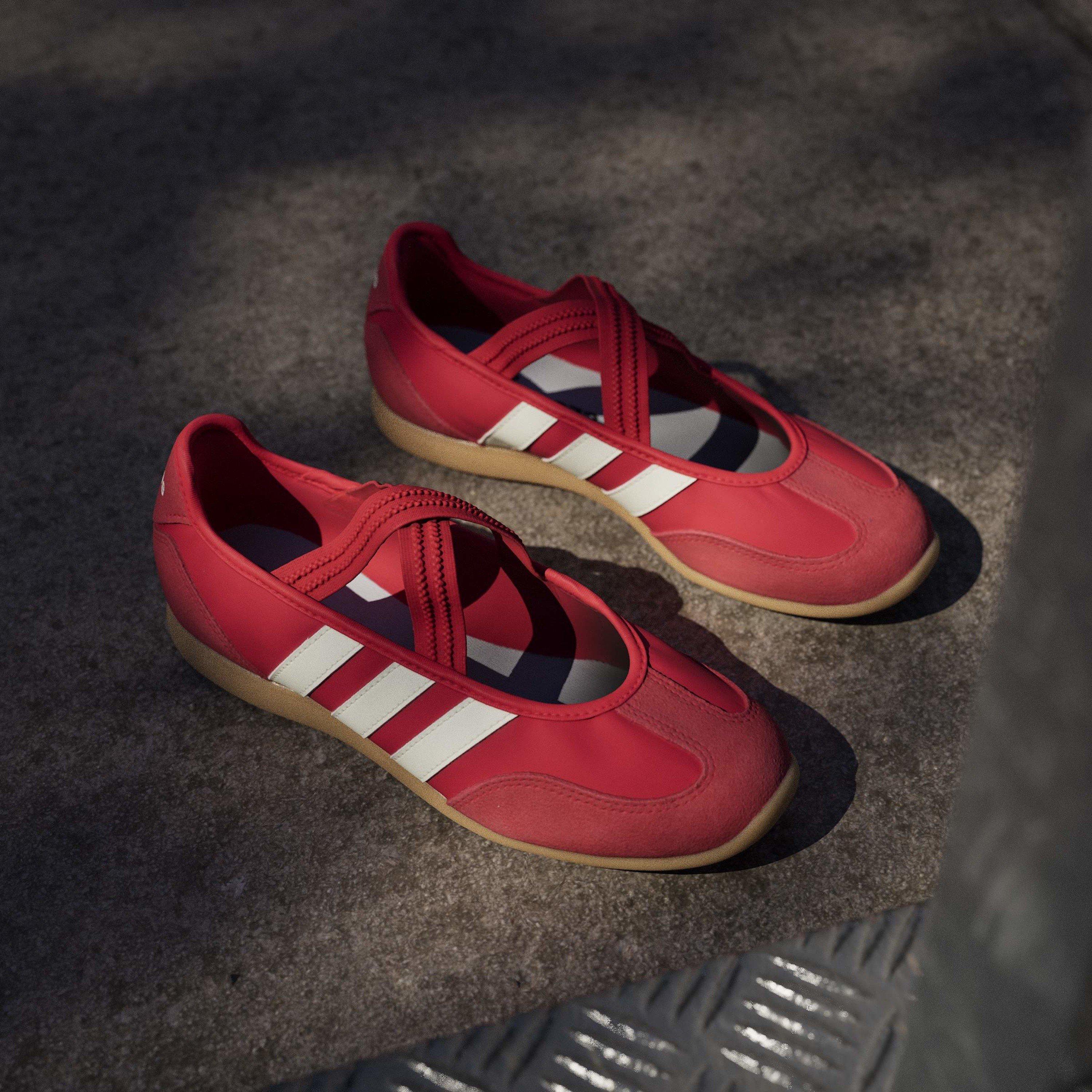 Scarlet/Gum 3 - adidas - Barreda Mary Jane Womens Shoes - 12
