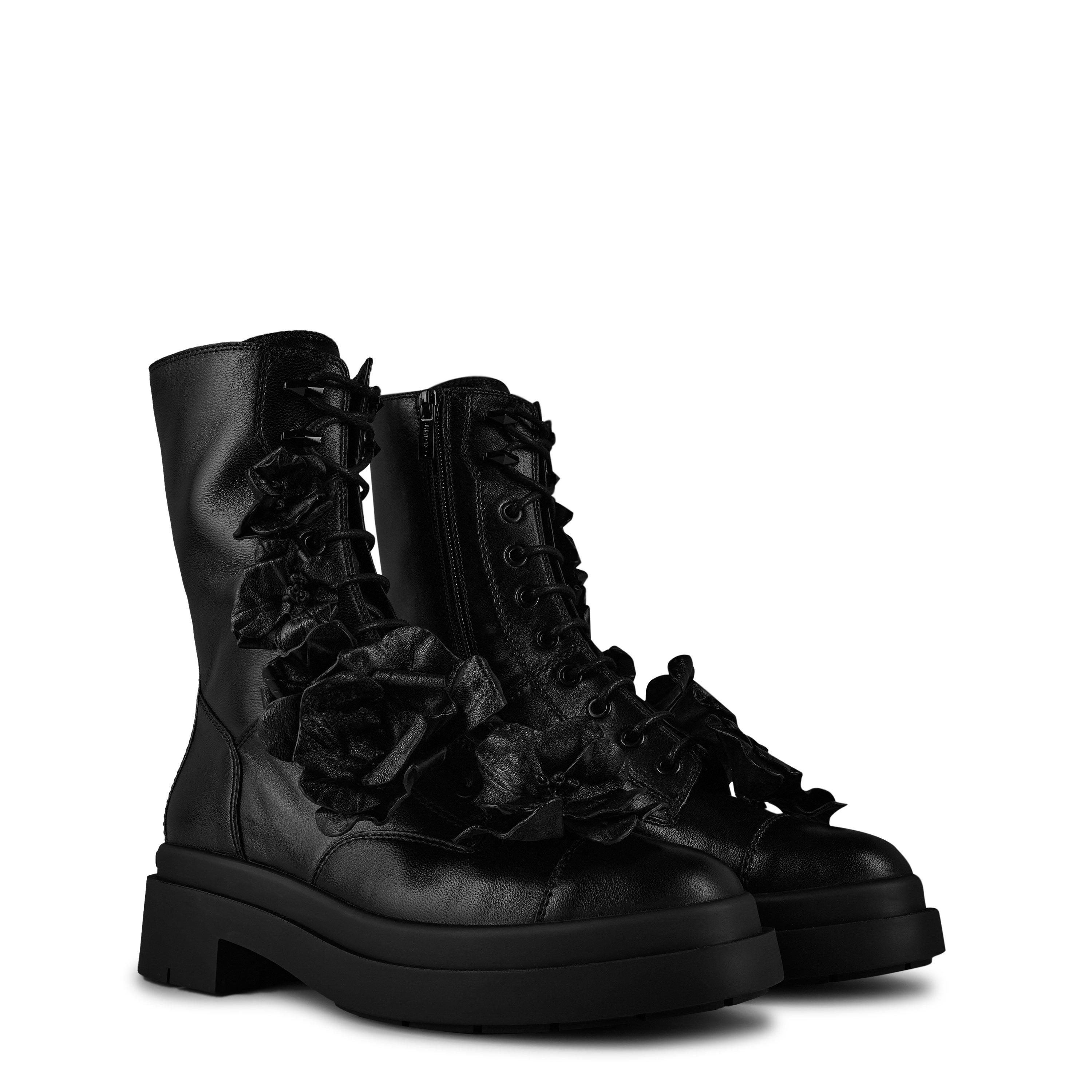 【JIMMY CHOO】NARI FLOWER- BGW - BLACK ブーツ ★関税送料込み Jimmy Choo | Nari Flowers Boots | Hiker Boots | Cruise Fashion
