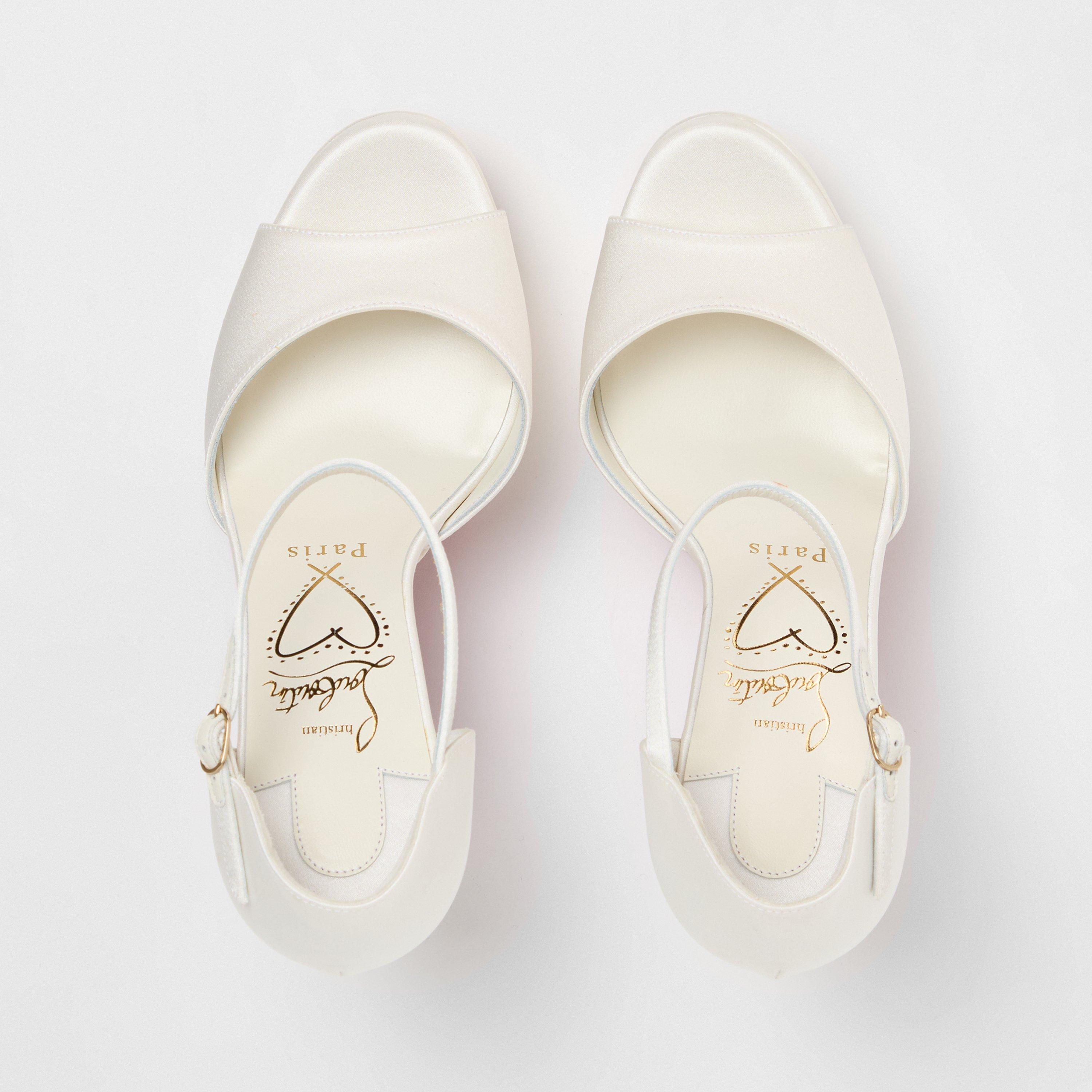 Ivory Snow - Christian Louboutin - Sandaloo Sandals - 5