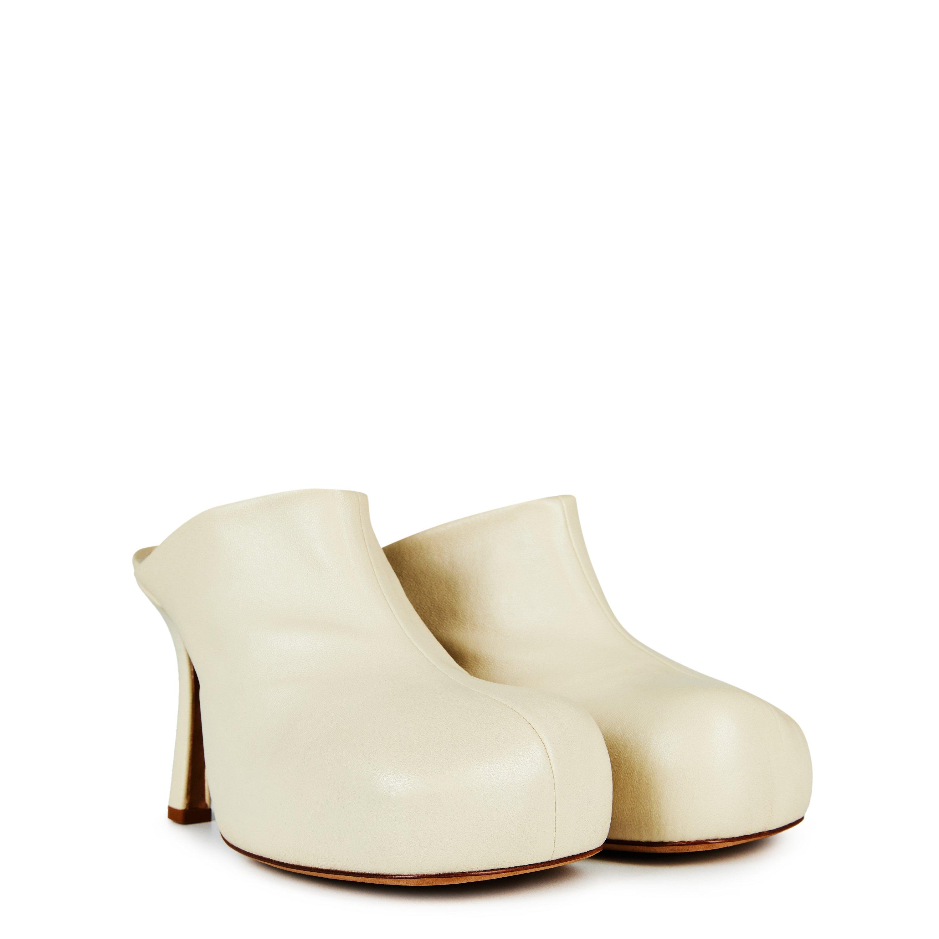 Wax - Bottega Veneta - Bold Leather Mule - 3
