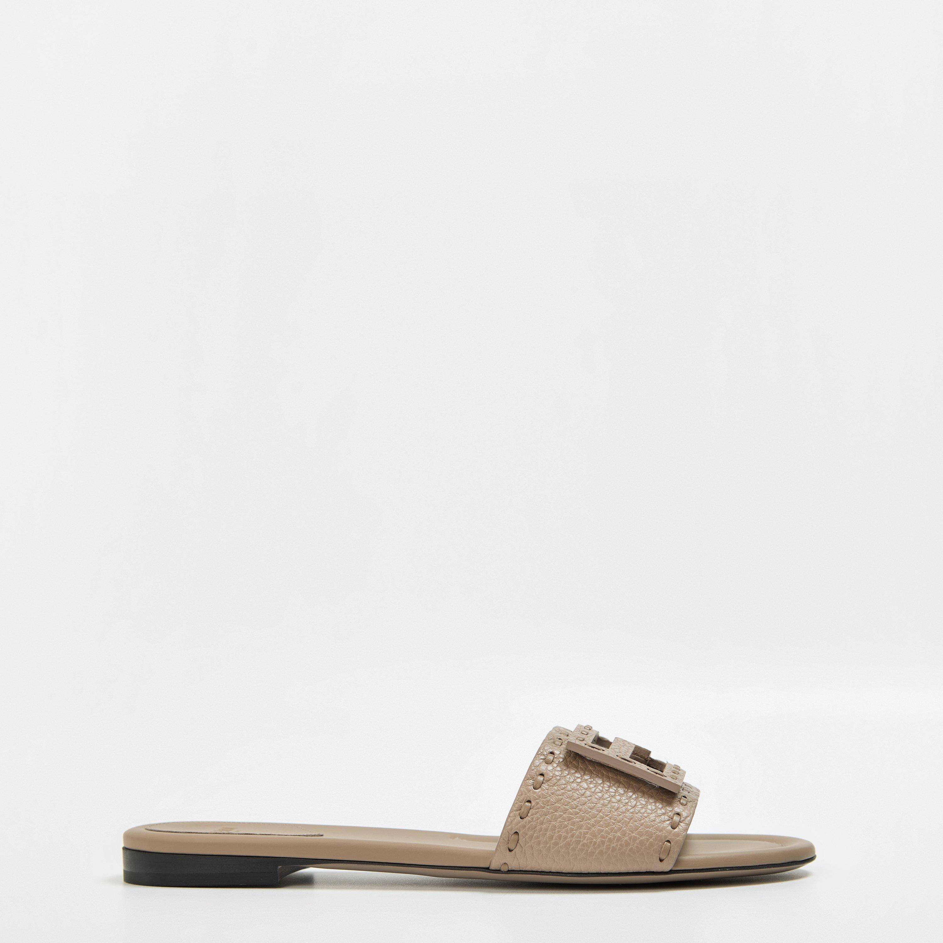 Tortor/Tortor - Fendi - Baguette Leather Sliders - 1