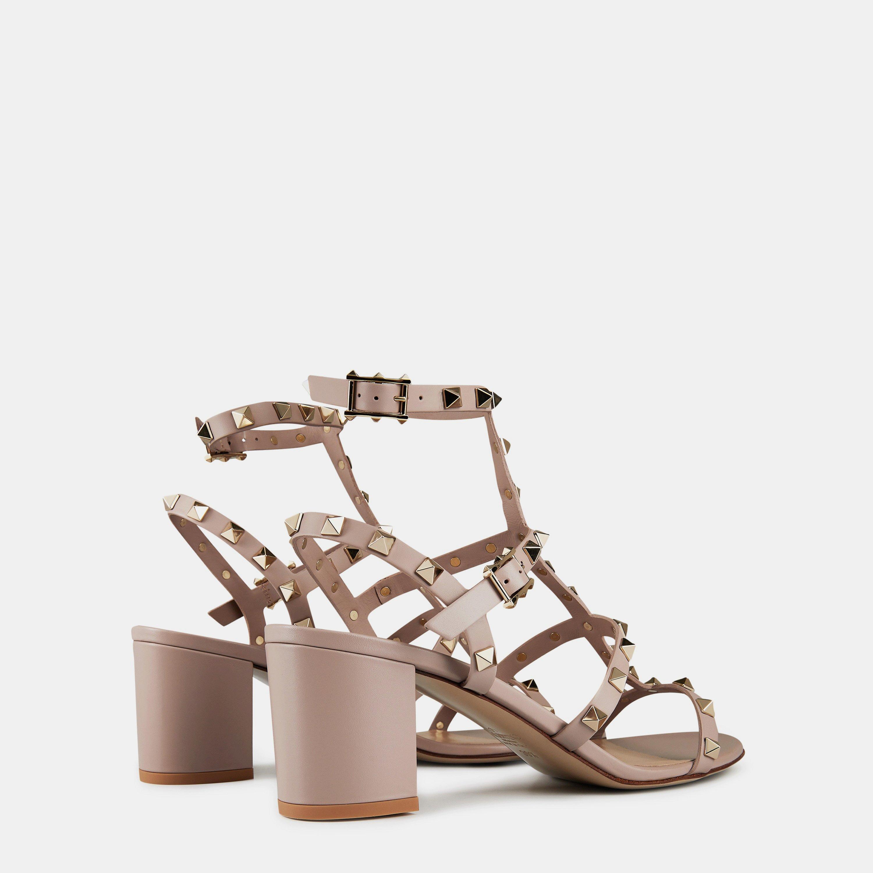 Poudre P45 - Valentino Garavani - Rockstud Calfskin Ankle Strap Sandals - 5