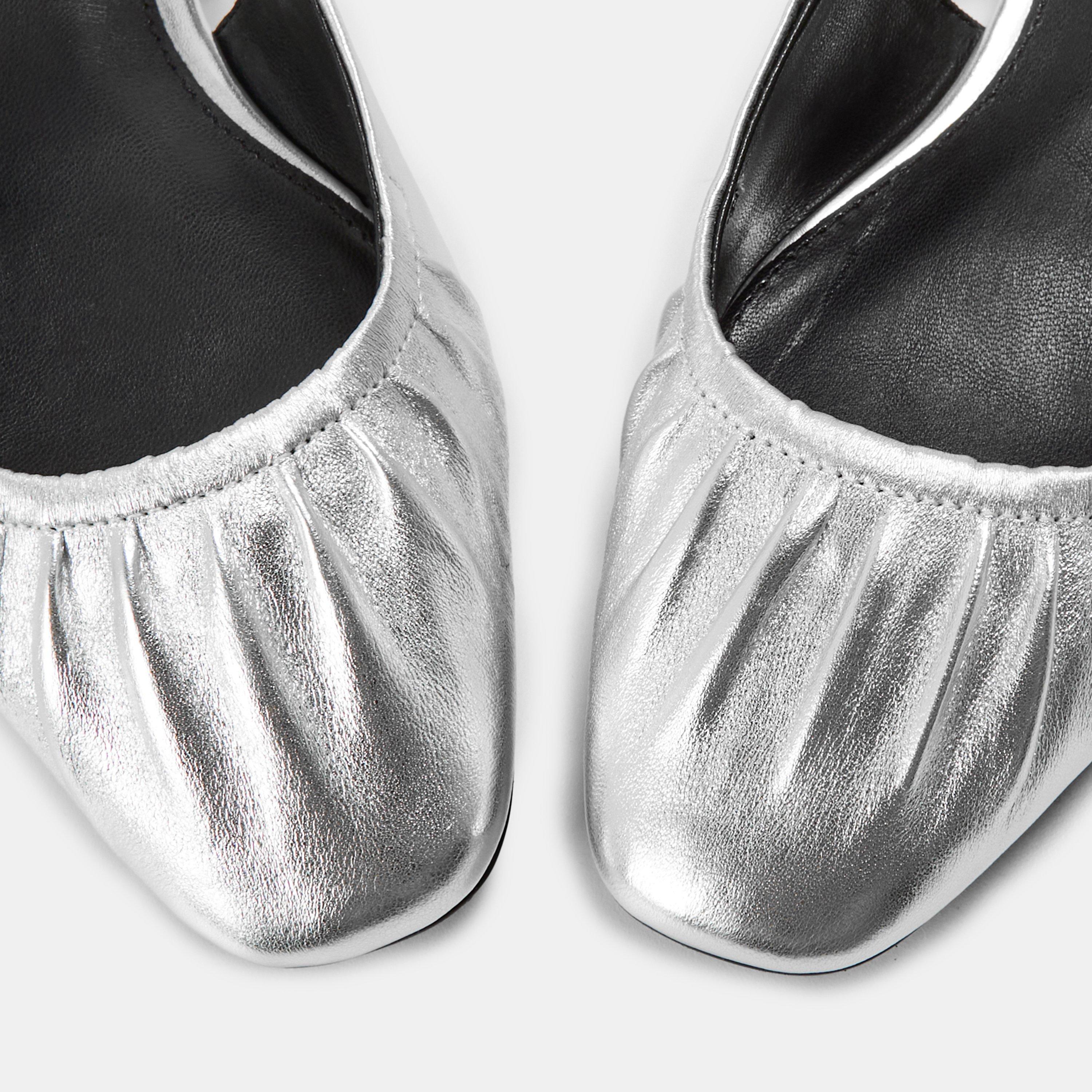 Silver Lthr - Steve Madden - Women's Garson Flat Sandals - 4