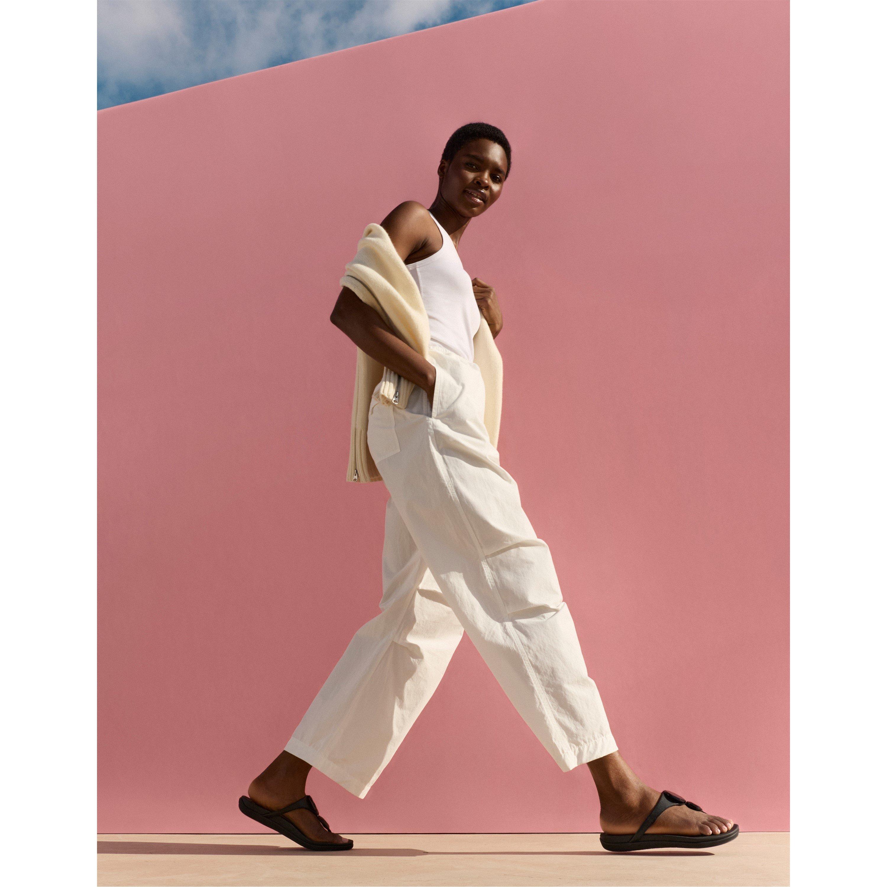 Black - Fitflop - Women's Flat Sandals - 3