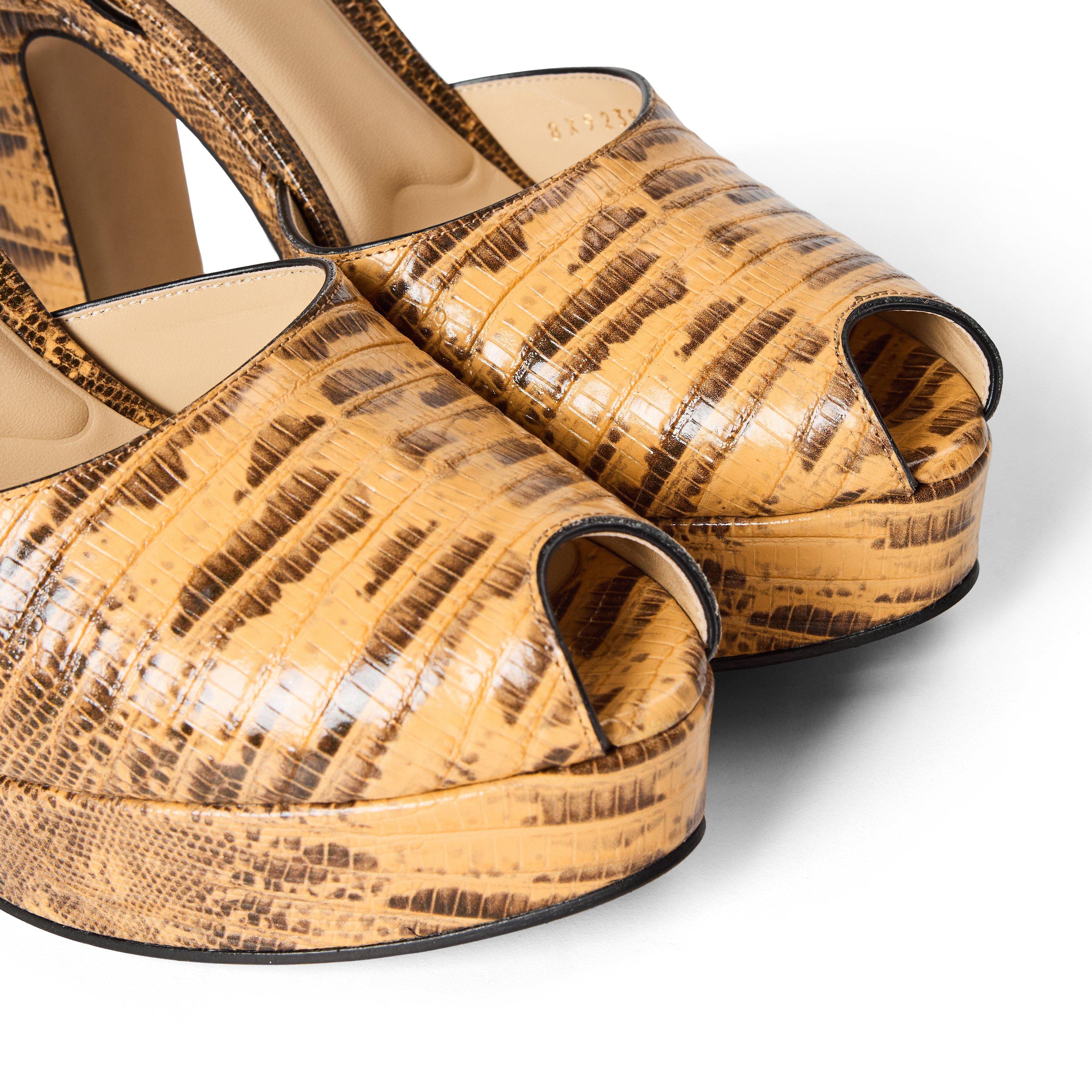 Light Orange - Fendi - Fendi Sandals Ld64 - 3