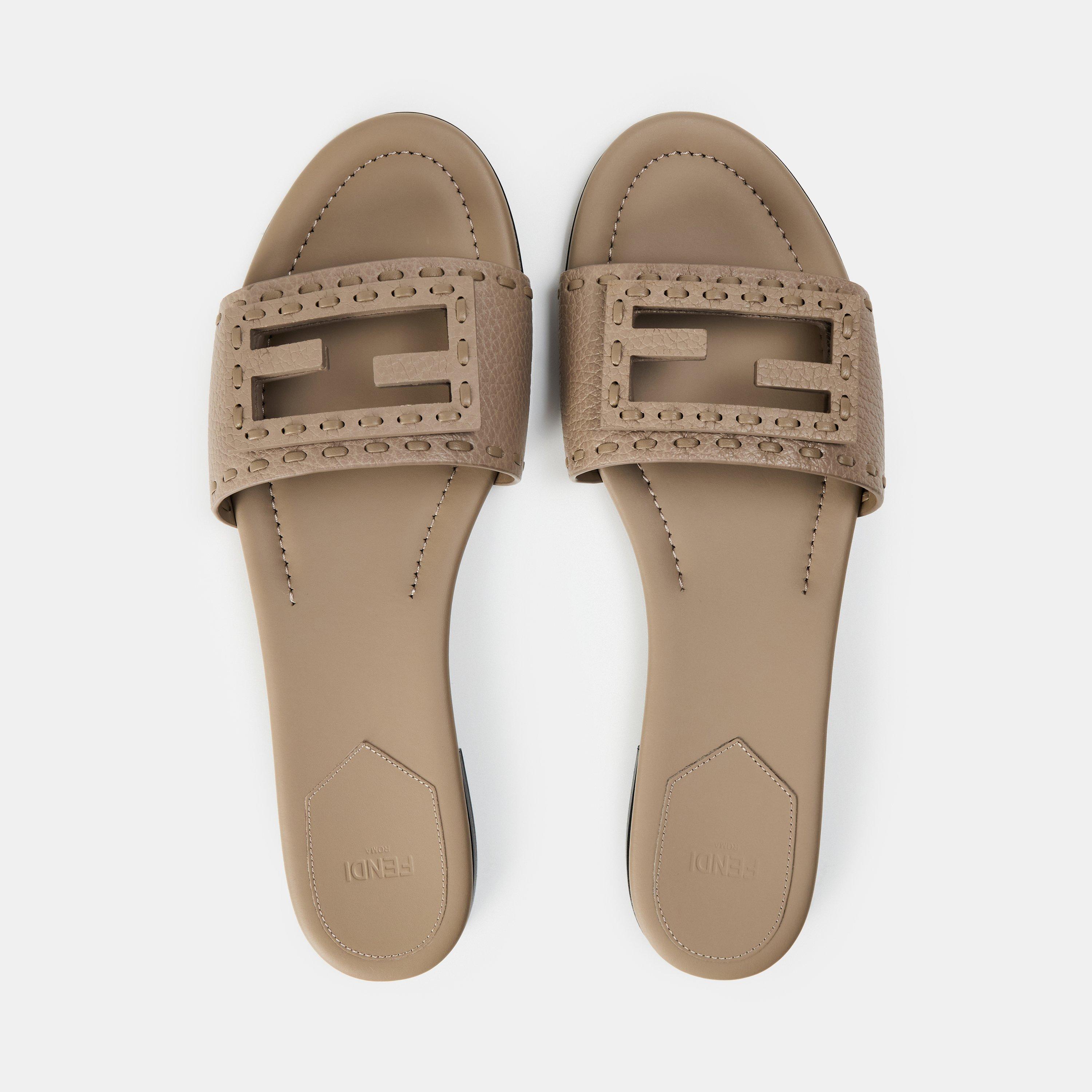 Tortor - Fendi - Women's Baguet Slide Flat Sandals - 5