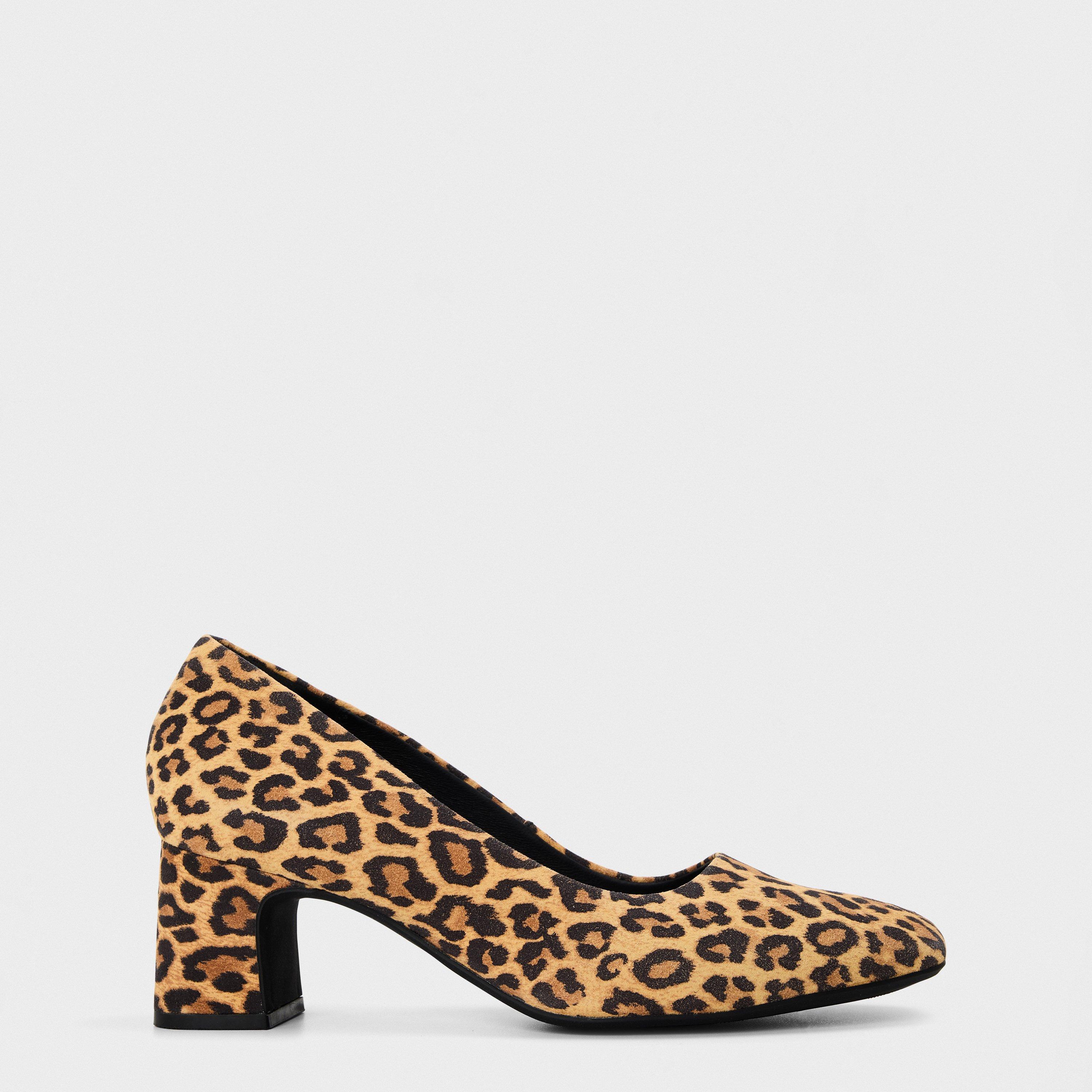 Clarks Women's Fernie Block Heel Court Shoes - Leopard Suede - 6 (39)